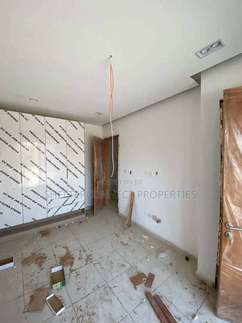 2bdrm Apartment in Ologolo for sale