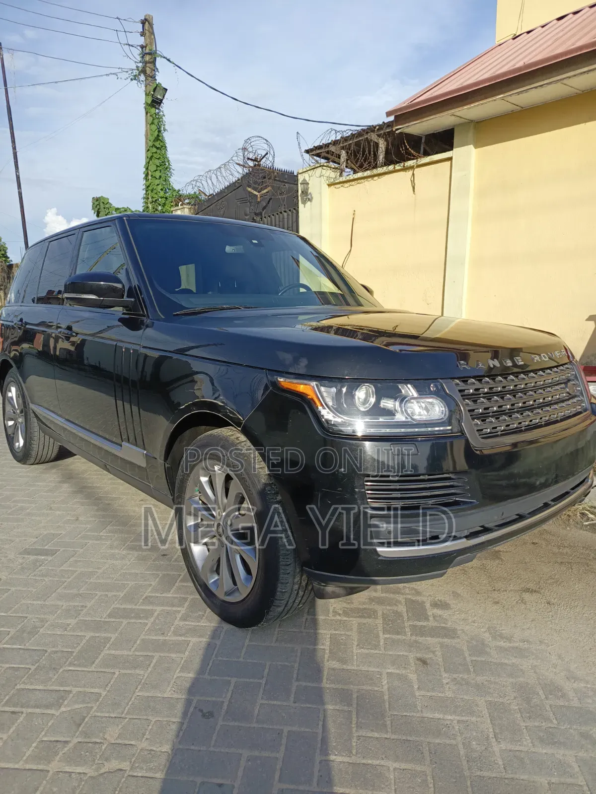 Land Rover Range Rover 3.0L Supercharged 2016 Black