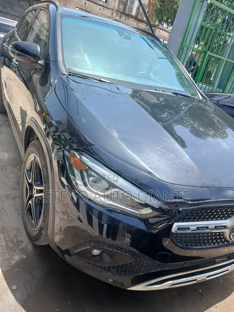 Mercedes-Benz GLA 250 2021 Black