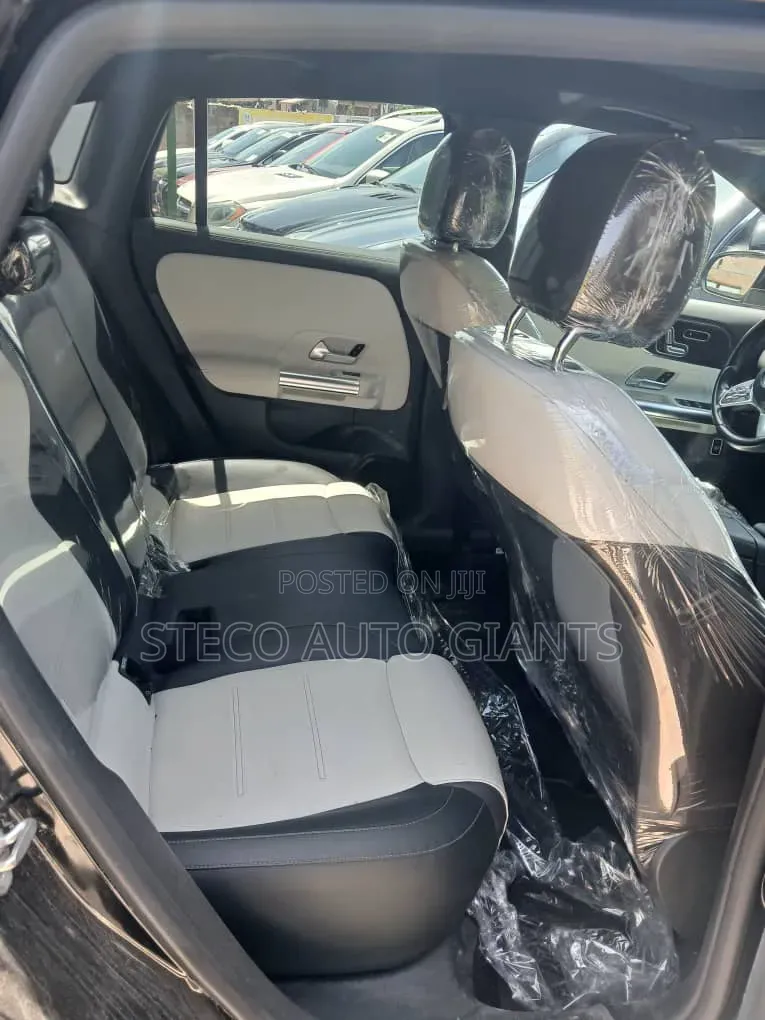 Mercedes-Benz GLA 250 2021 Black