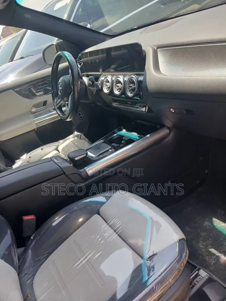Mercedes-Benz GLA 250 2021 Black