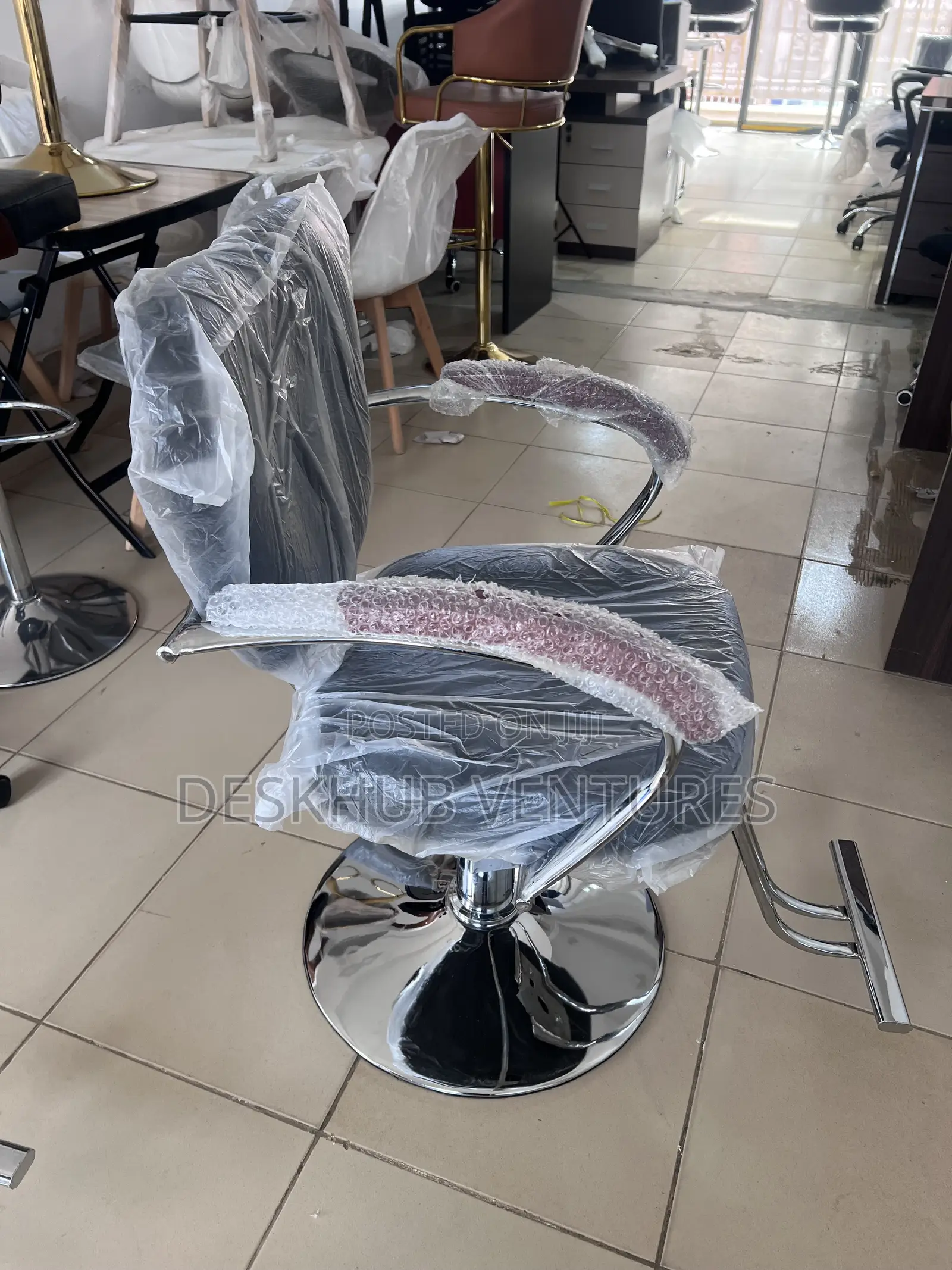 Barbing Chair