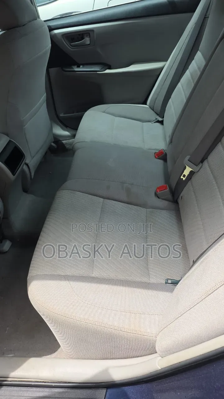 Toyota Camry LE 4dr Sedan (2.5L 4cyl 6A) 2016 Blue