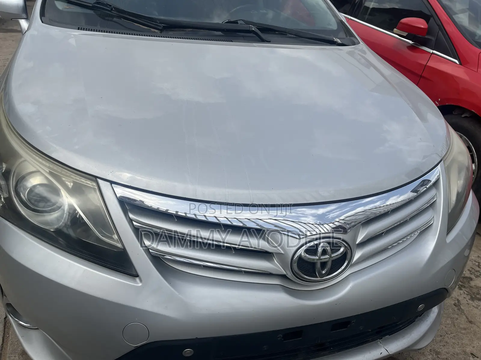 Toyota Avensis 2013 Silver
