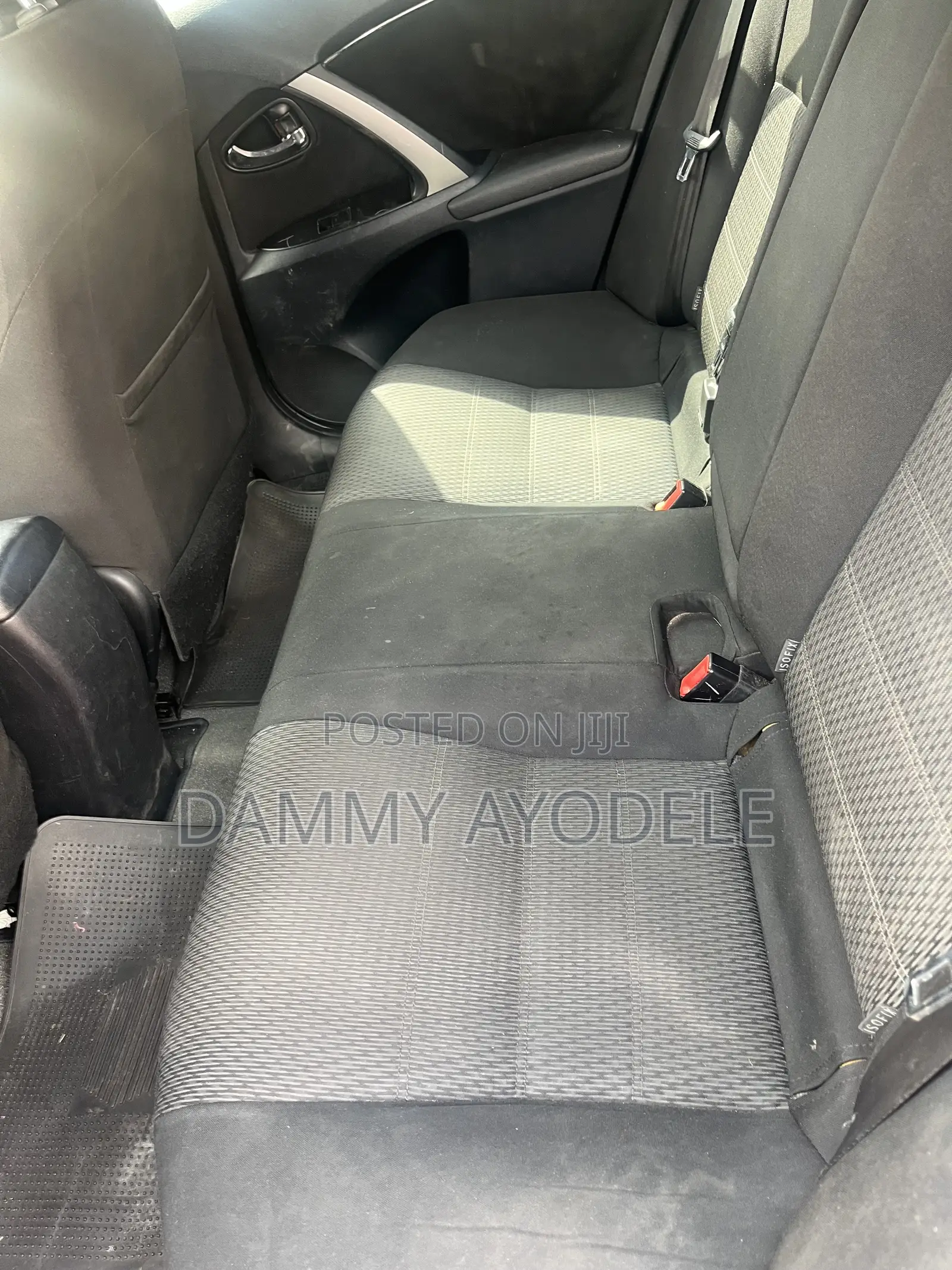 Toyota Avensis 2013 Silver