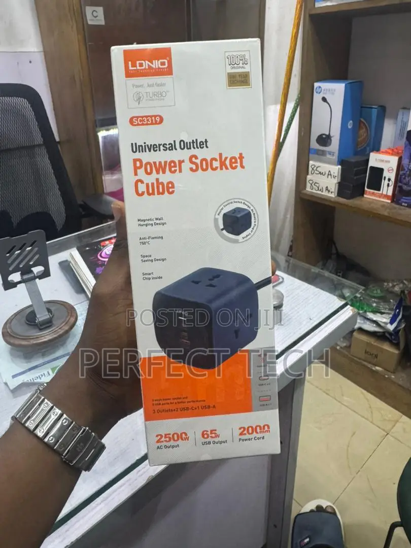 6 in 1 Power Socket Adapter Desktop Charger Sc3319