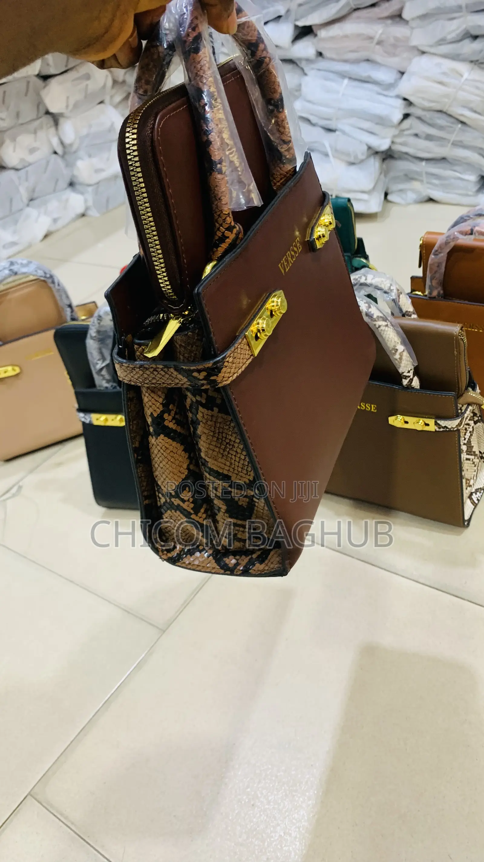 Verse Quality Bag With Different Colors