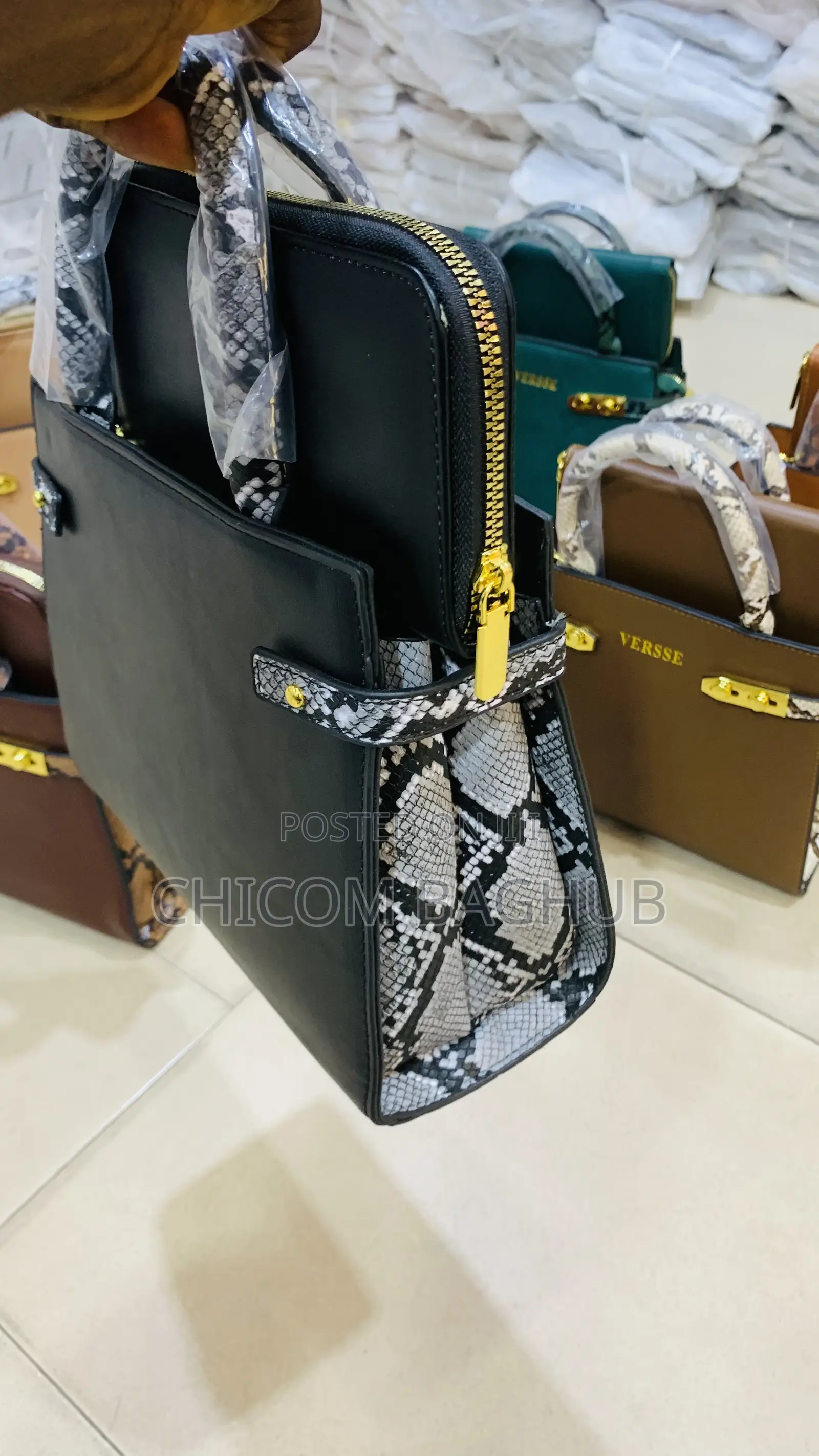 Verse Quality Bag With Different Colors