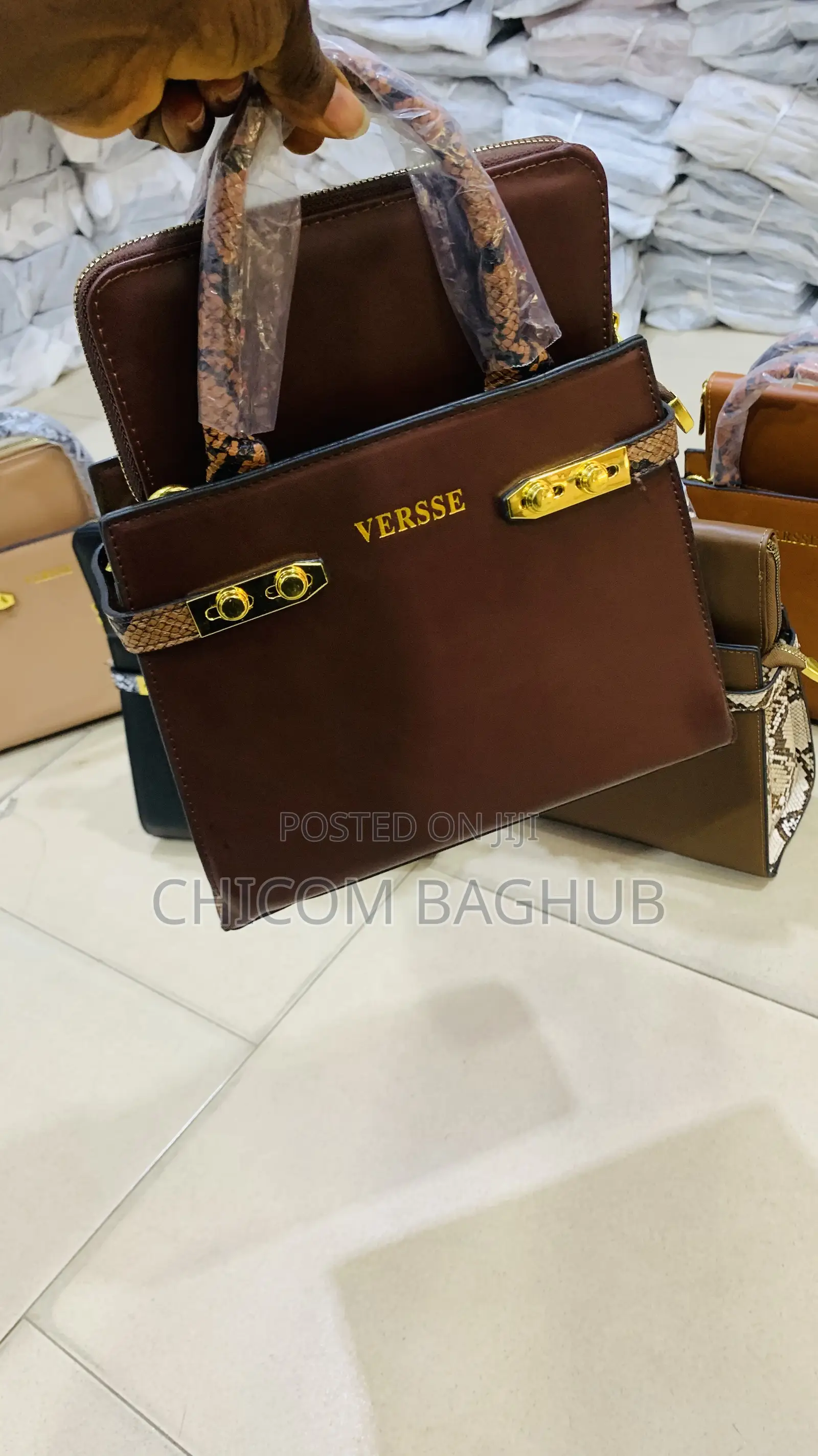 Verse Quality Bag With Different Colors