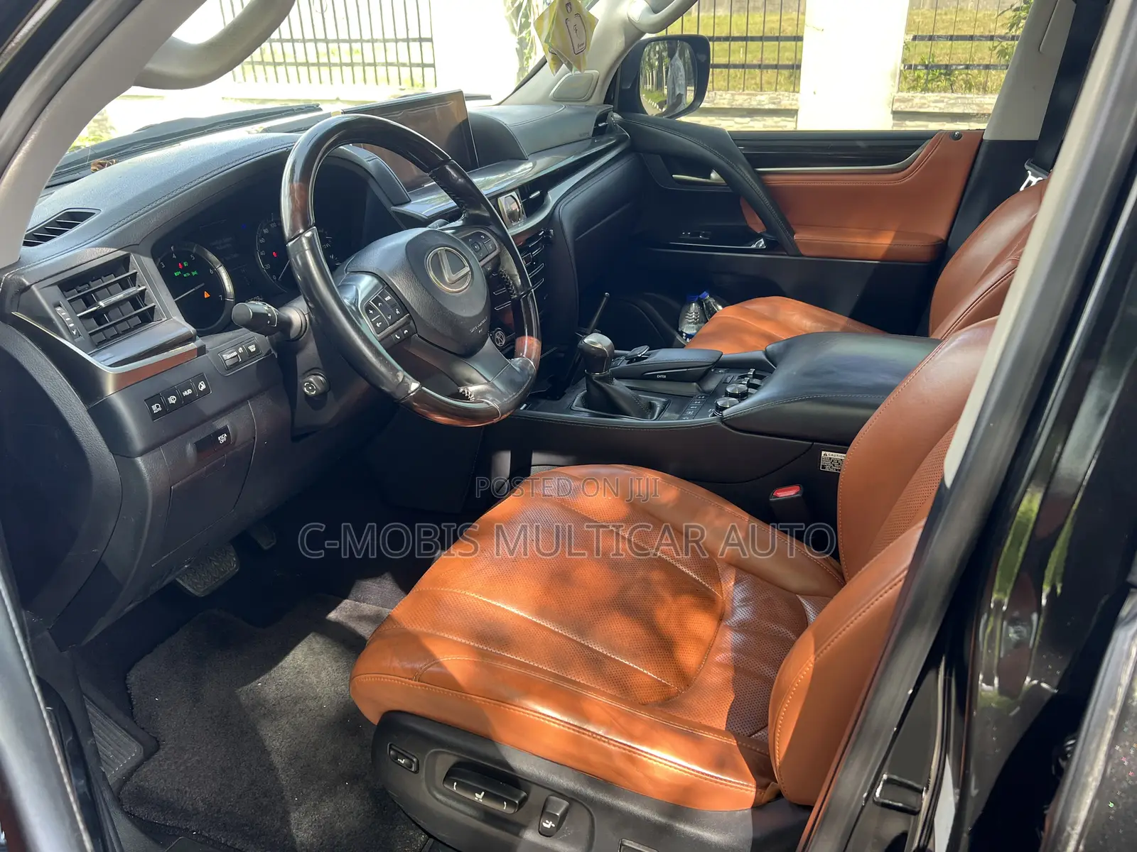 Lexus LX 570 (5 seats) AWD 2016 Black