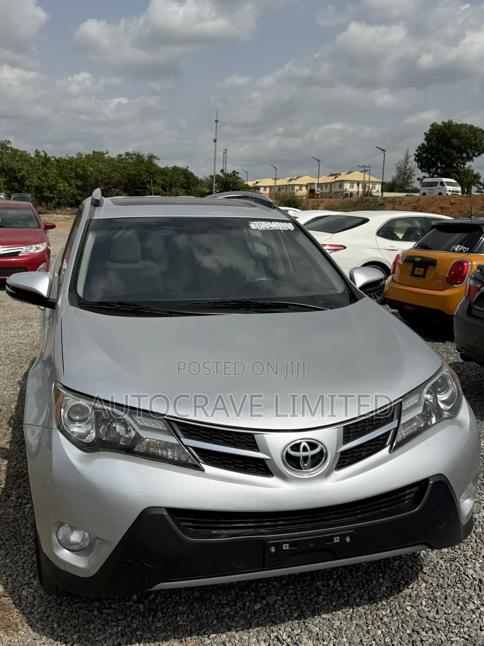 Toyota RAV4 XLE 4dr SUV AWD (2.5L 4cyl 6A) 2015 Silver