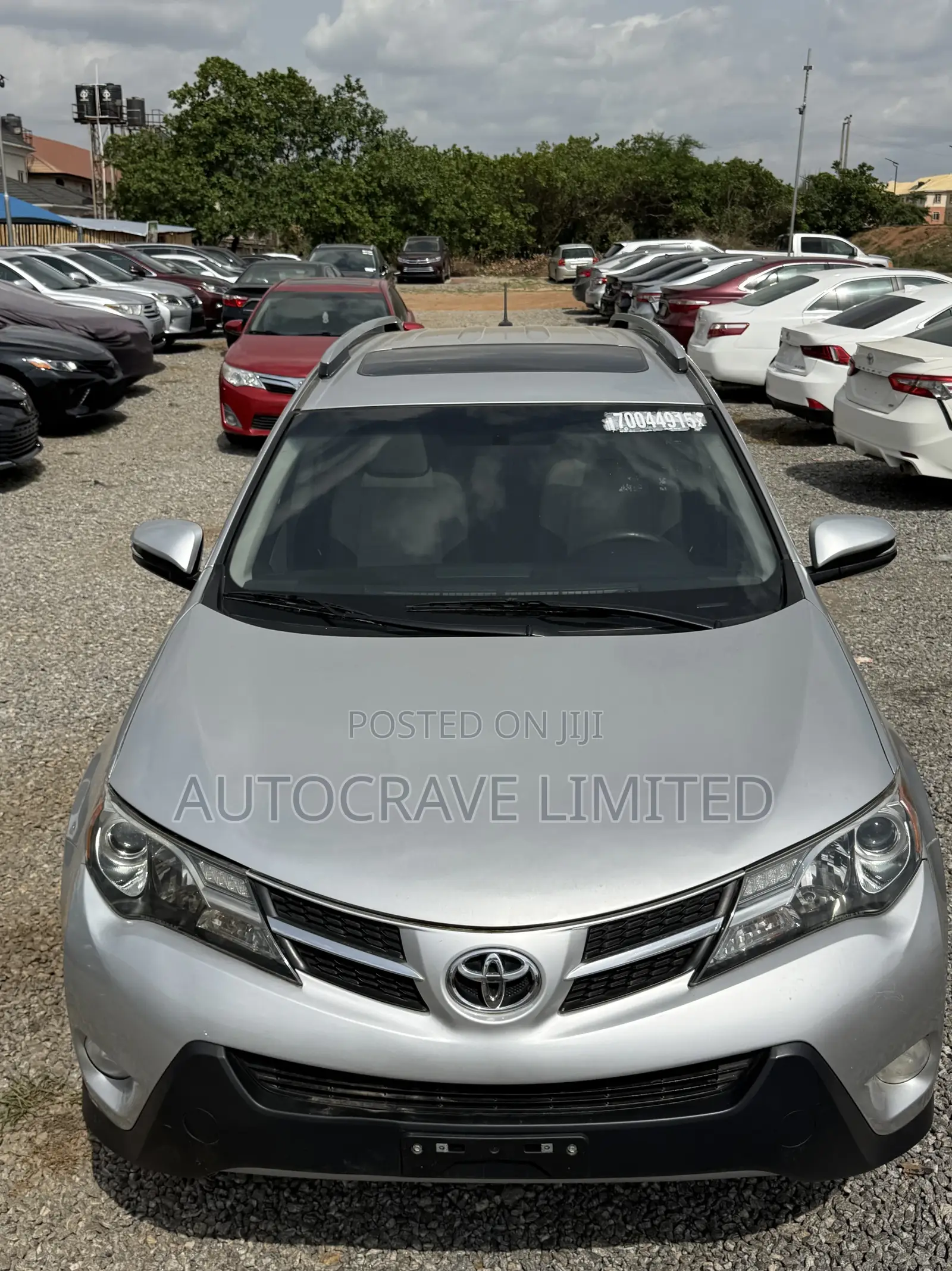 Toyota RAV4 XLE 4dr SUV AWD (2.5L 4cyl 6A) 2015 Silver