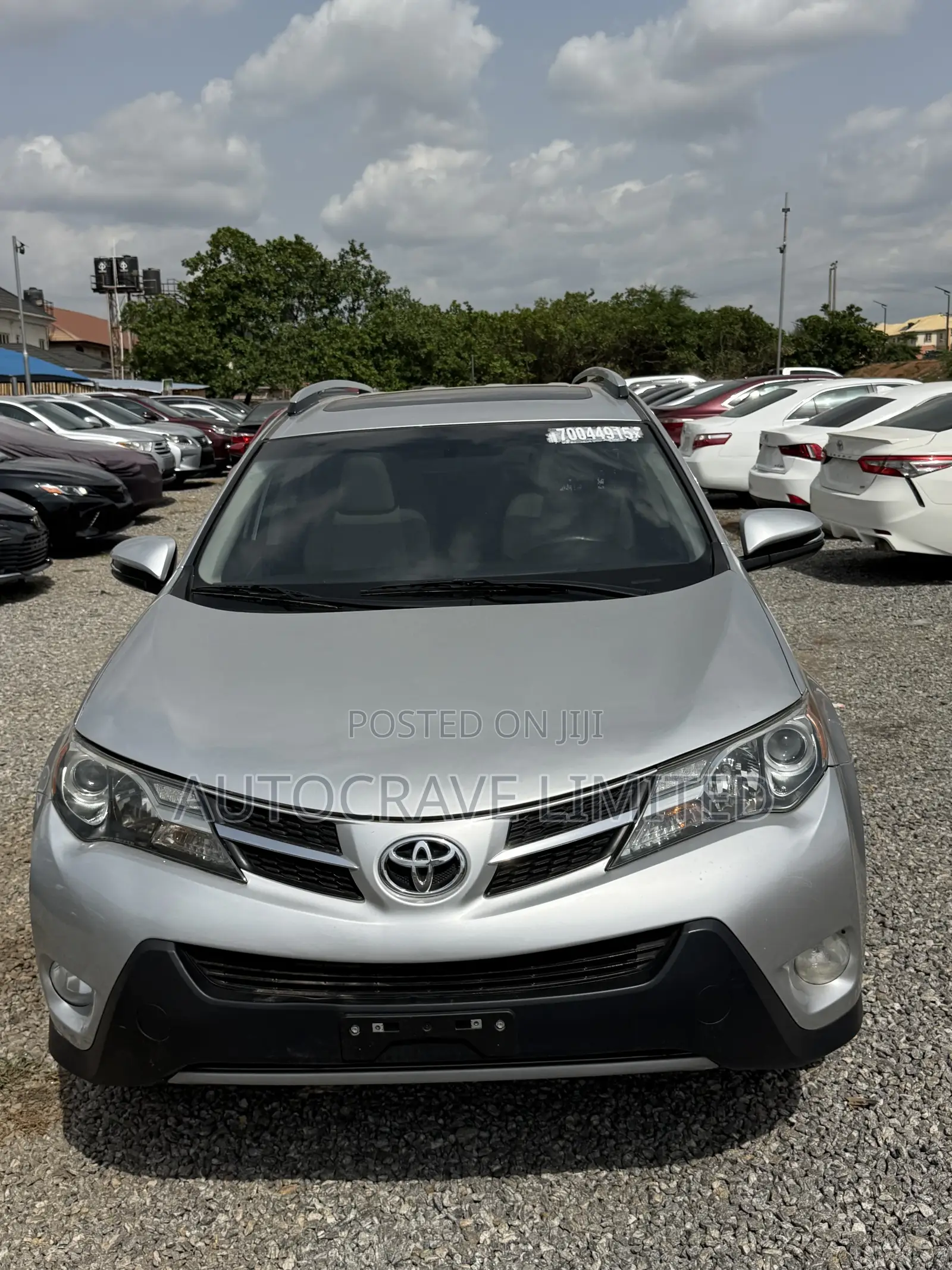 Toyota RAV4 XLE 4dr SUV AWD (2.5L 4cyl 6A) 2015 Silver