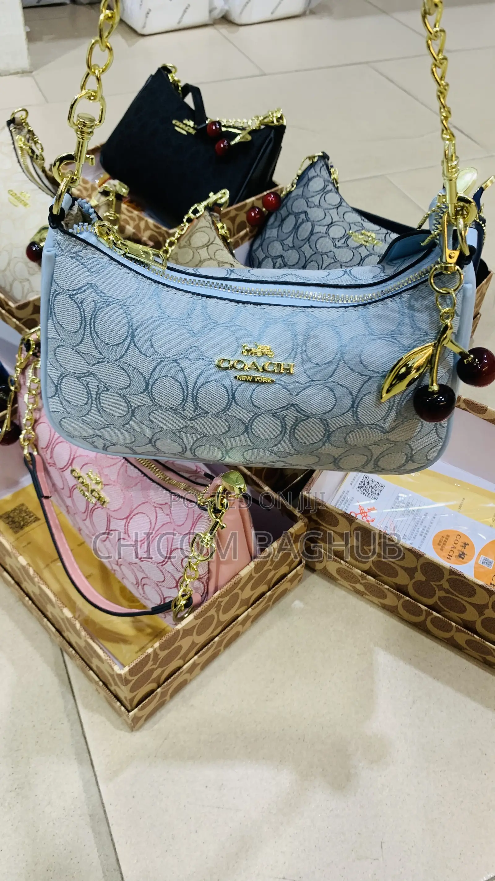 Coach Quality Bag in Different Colors Cherry