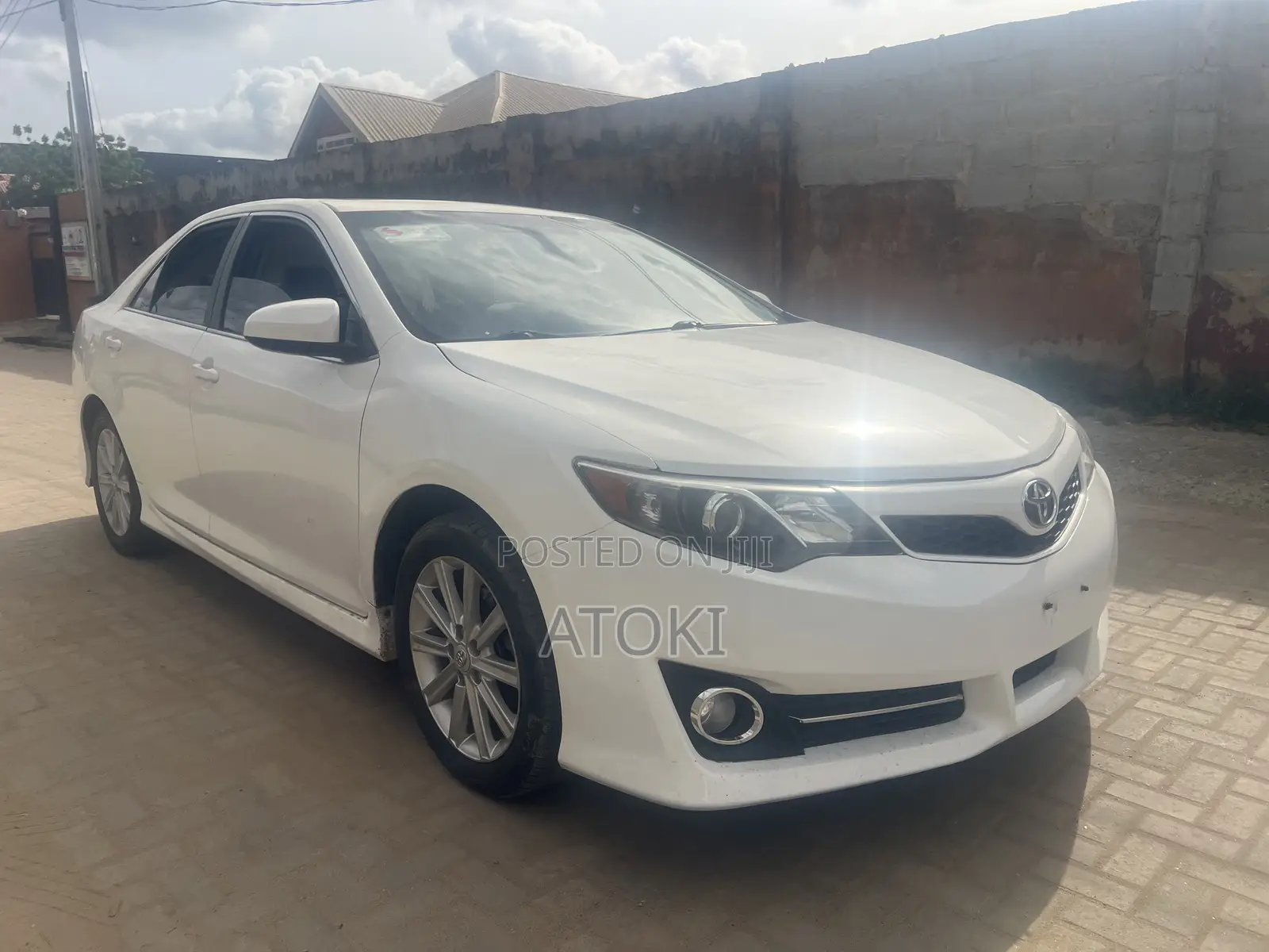 Toyota Camry SE Sport 4dr Sedan (2.5L 4cyl 6A) 2014 White