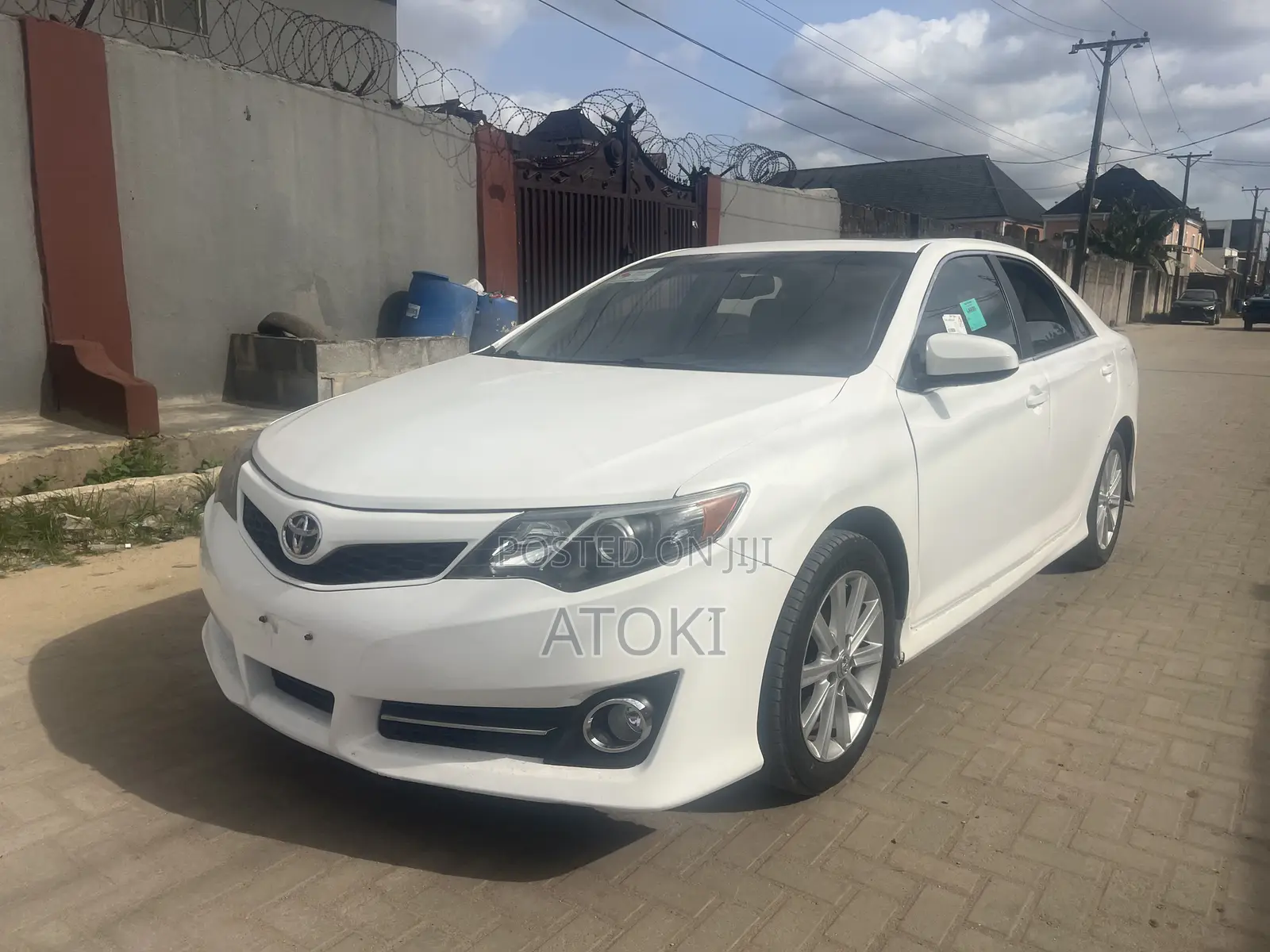 Toyota Camry SE Sport 4dr Sedan (2.5L 4cyl 6A) 2014 White