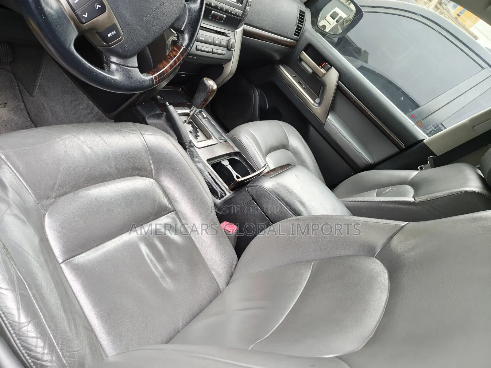 Toyota Land Cruiser 5.7 V8 2010 Gray