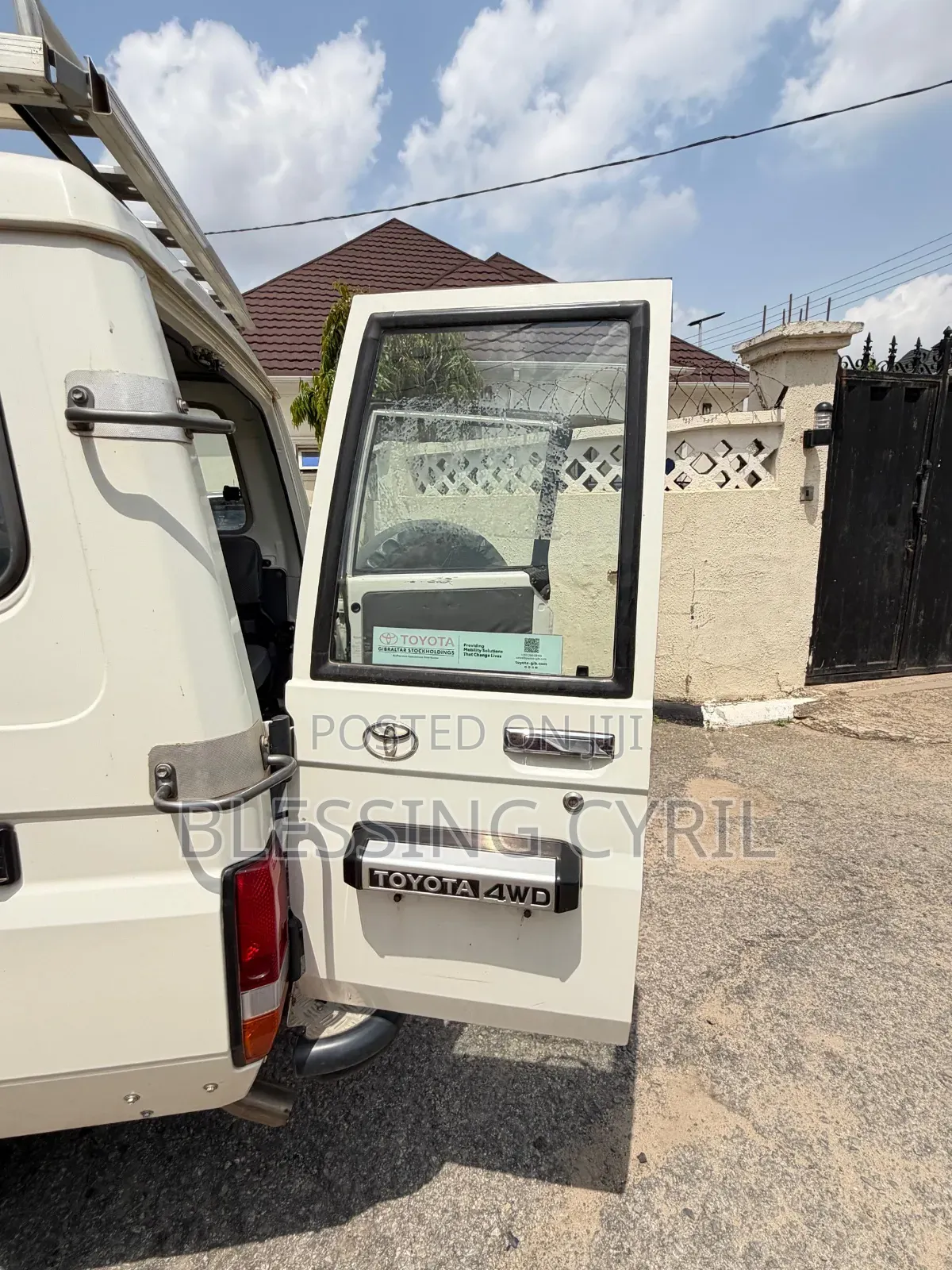 Toyota Land Cruiser 76 Series 2023 Off white