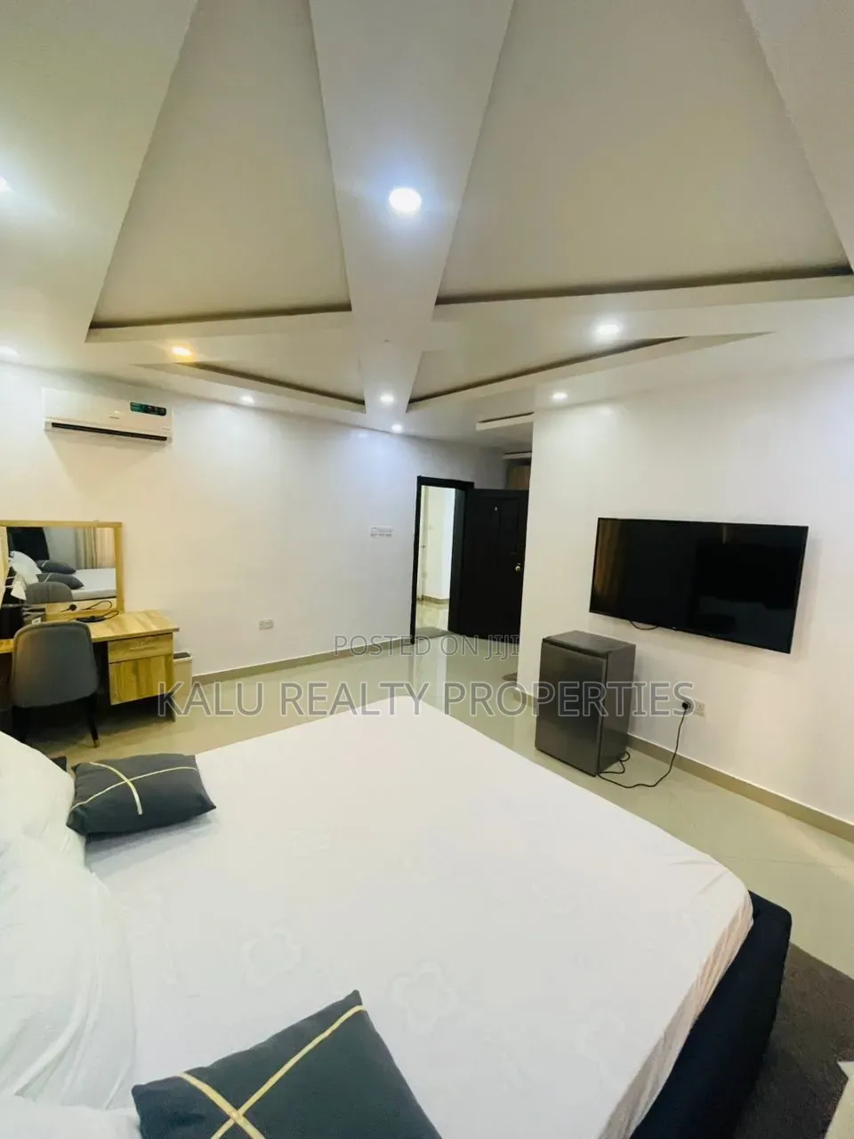 Luxurious 5 Bedroom Detached Duplex With Excellent Facilities