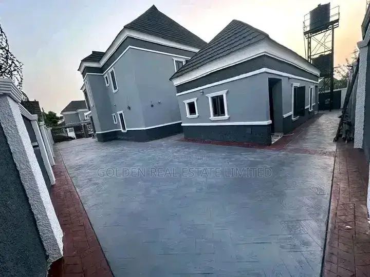 4bdrm Duplex in Apo Resettlement for sale