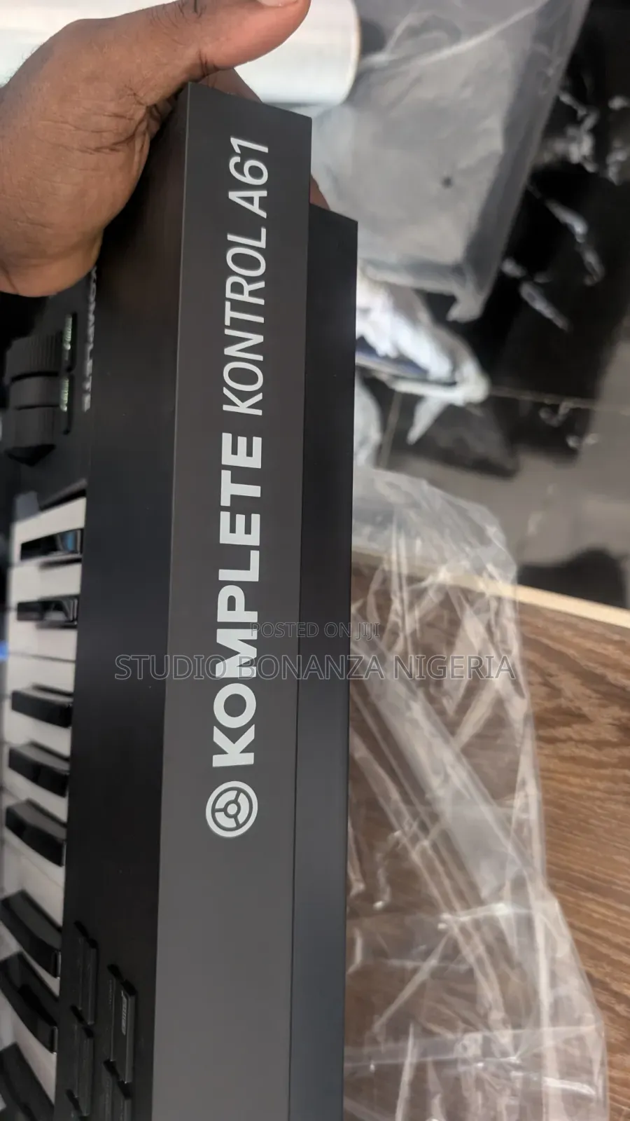 Komplete Kontrol A61 Studio Midi Controller Keyboard