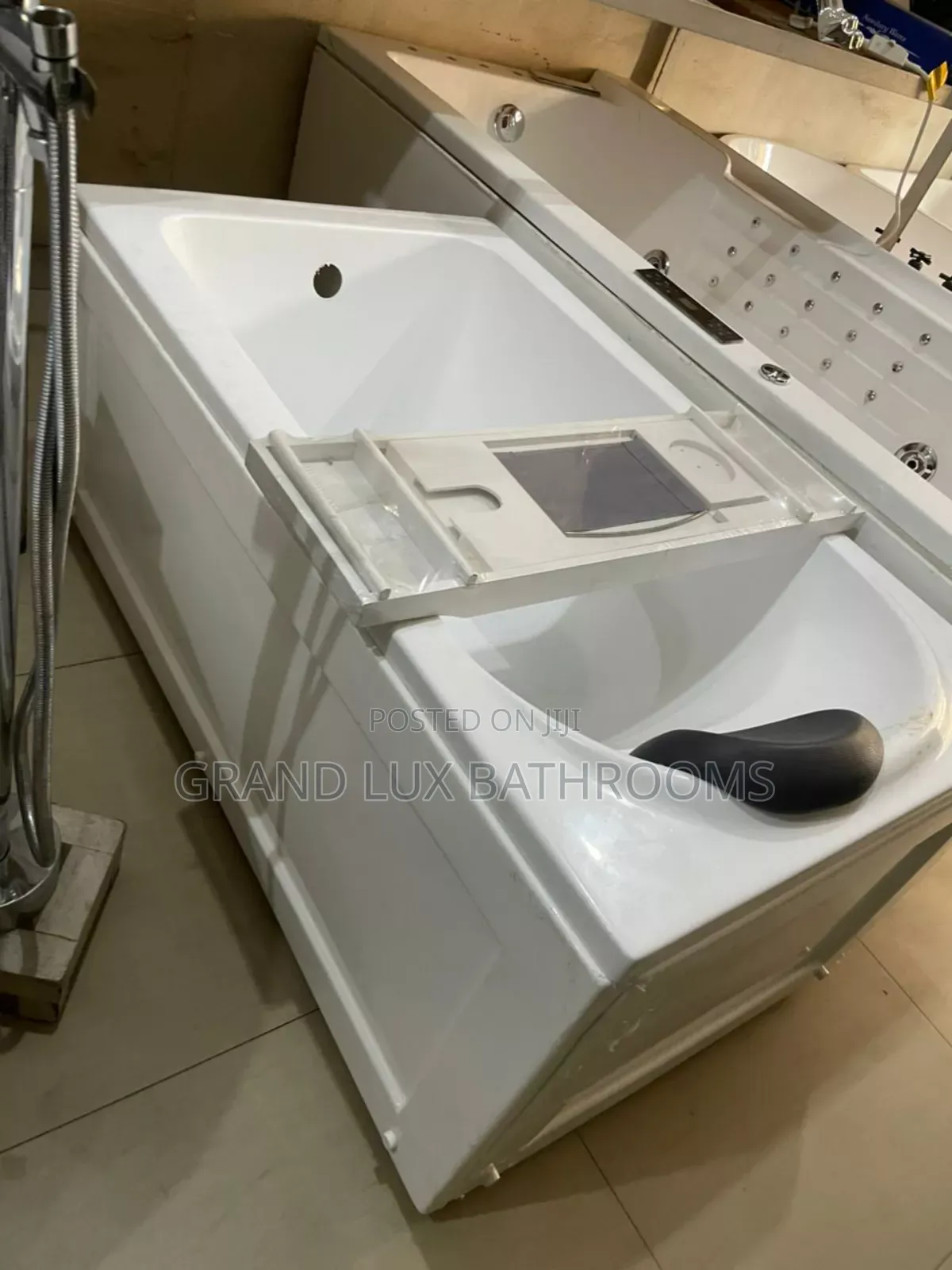 Children Modern Freestanding Acrylic Soaking Bathtub With Bath Tray