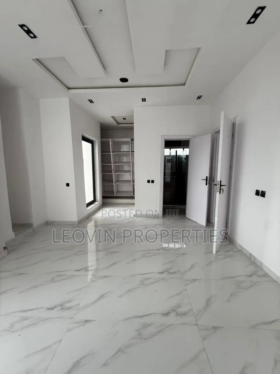 4bdrm Duplex in Lekki Phase 2 for sale