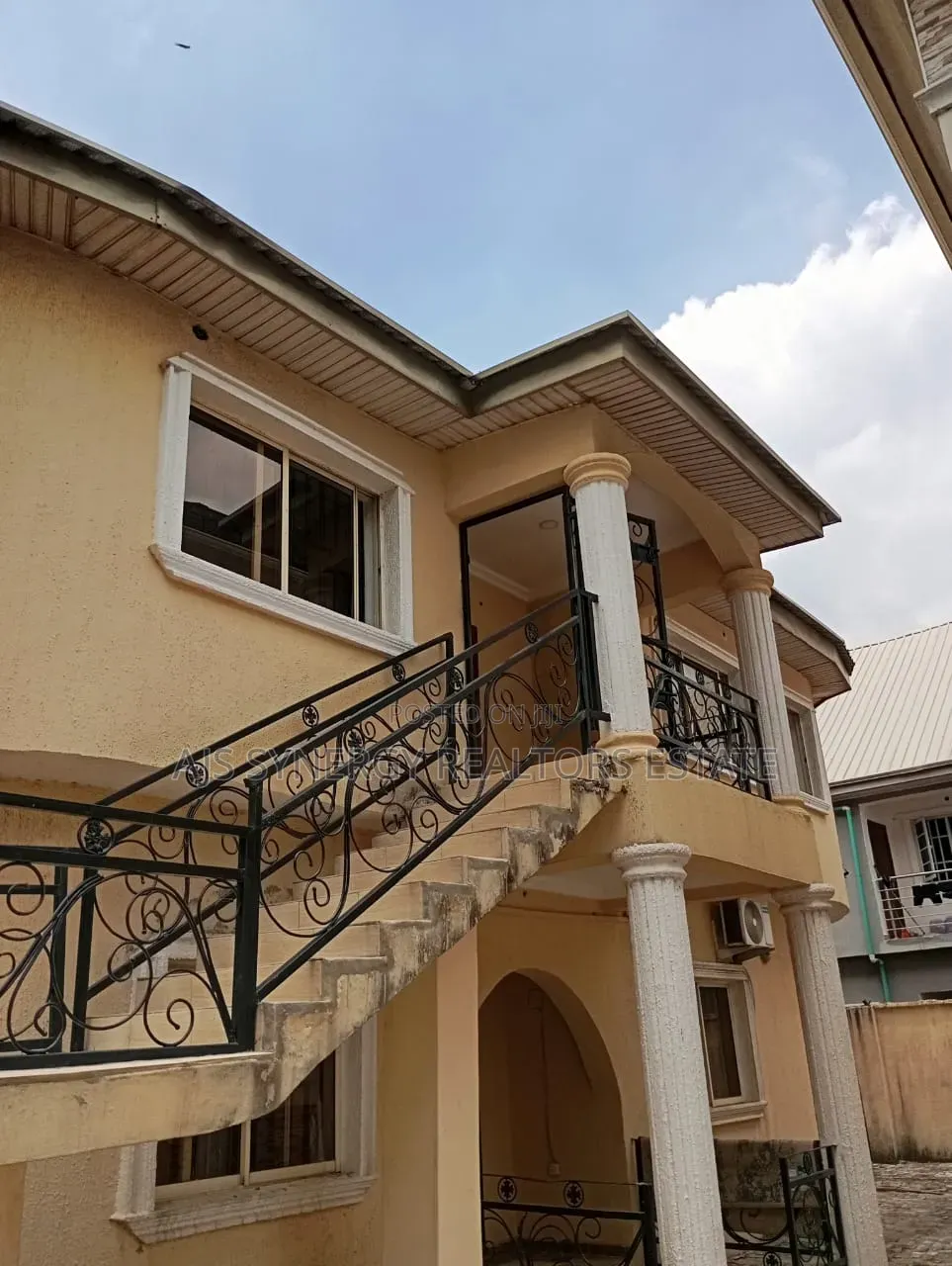 3bdrm Duplex in Seaside, Ado / Ajah for rent