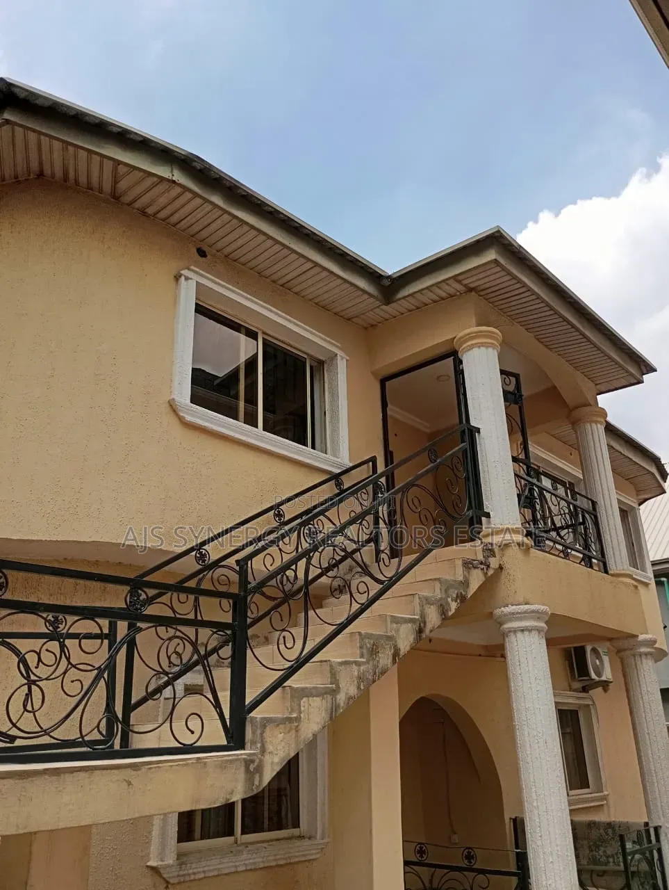 3bdrm Duplex in Seaside, Ado / Ajah for rent