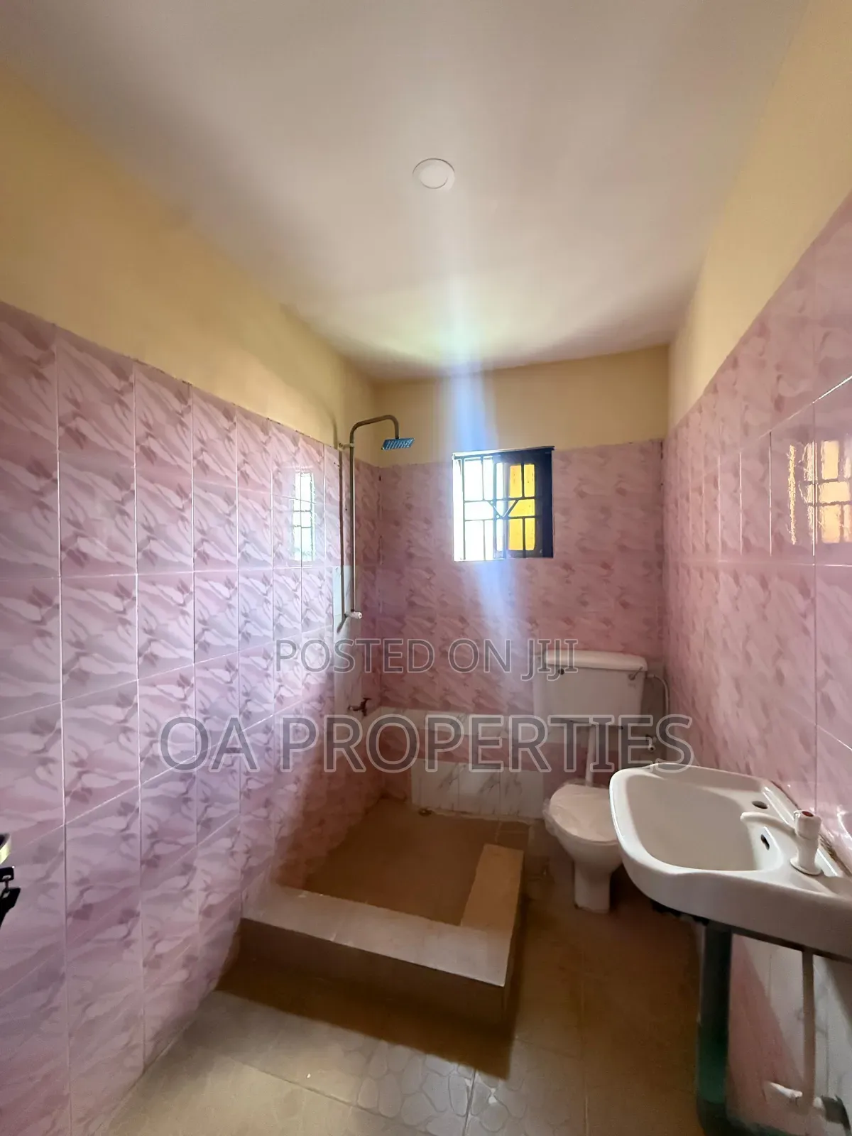 2bdrm Apartment in Ayegoro, Adjacent for rent