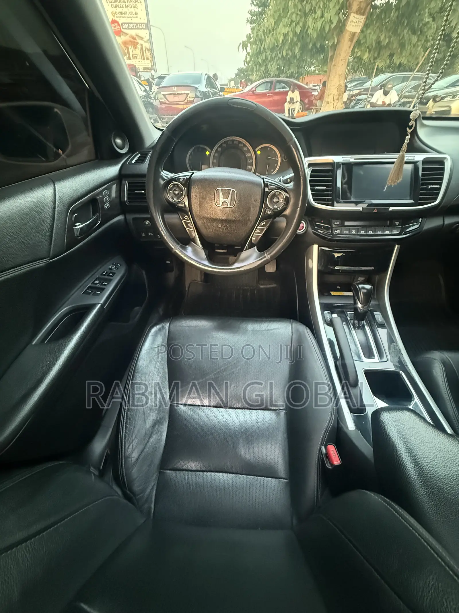 Honda Accord Touring 4dr Sedan FWD (3.5L 6cyl 6A) 2016 White