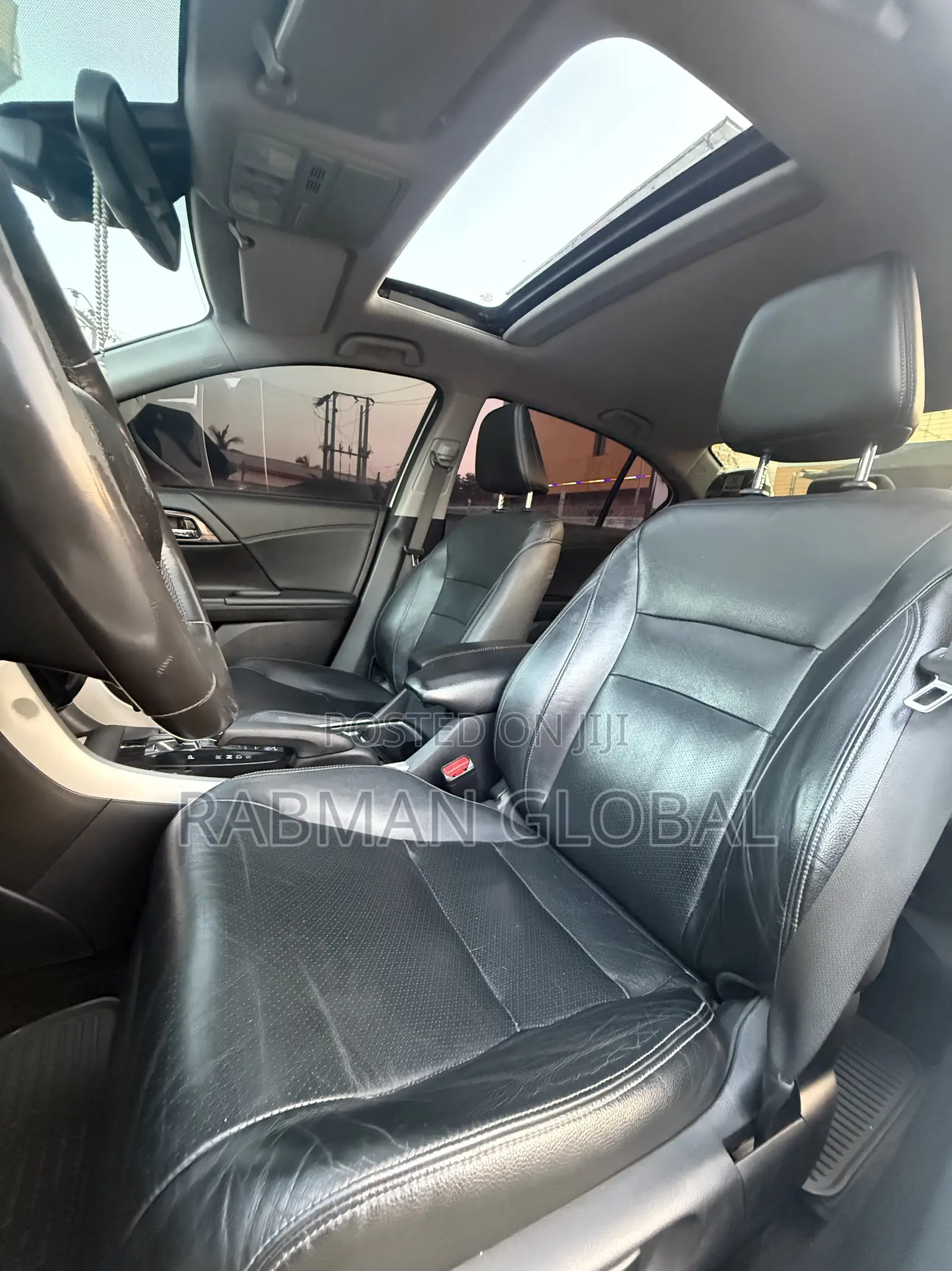 Honda Accord Touring 4dr Sedan FWD (3.5L 6cyl 6A) 2016 White