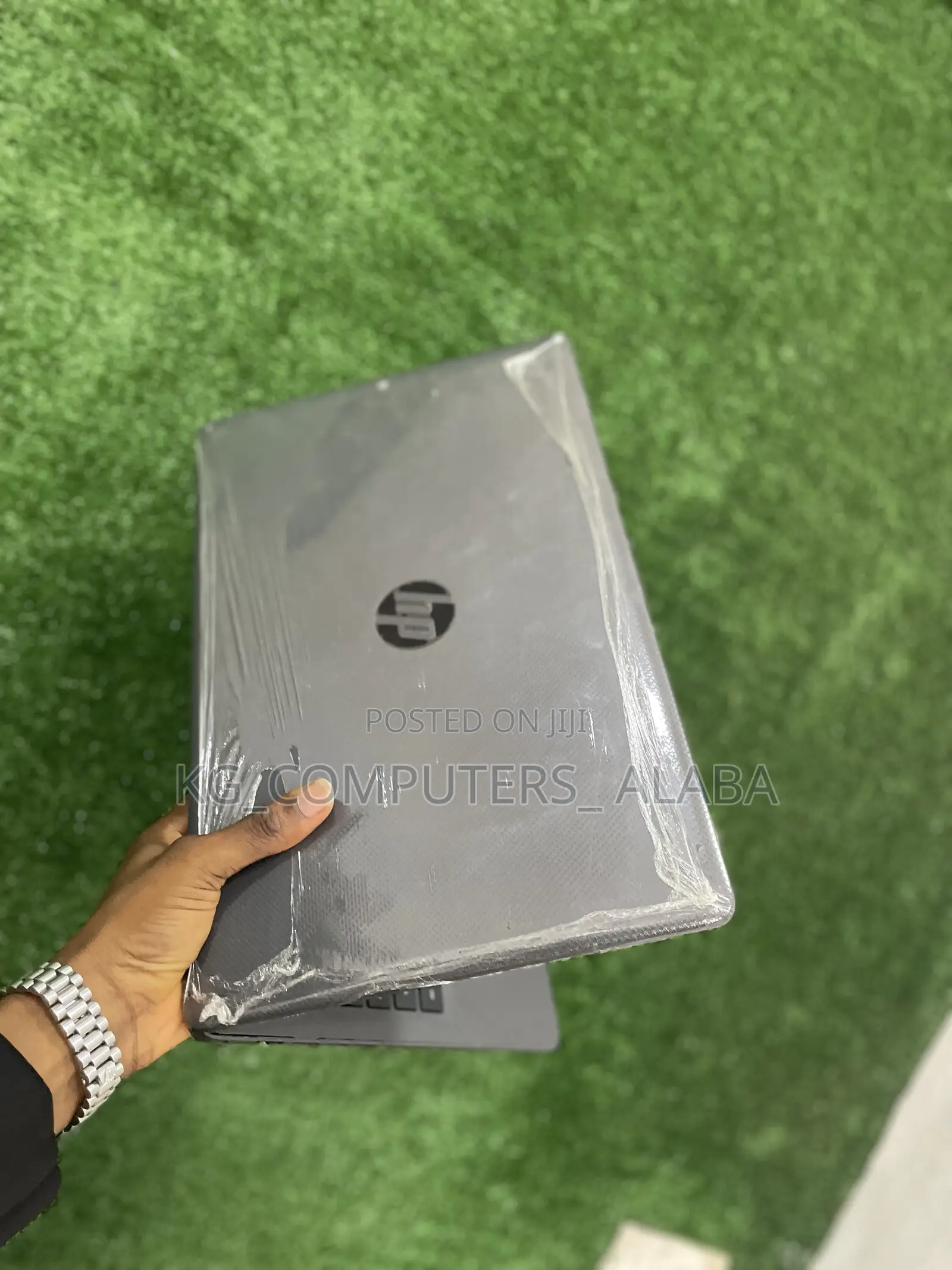 Laptop HP 255 G6 8GB AMD Ryzen 5 HDD+SSD 128GB