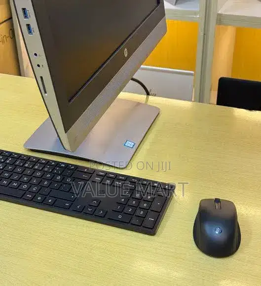Desktop Computer HP ProDesk 600 G3 8GB Intel Core i5 HDD 256GB