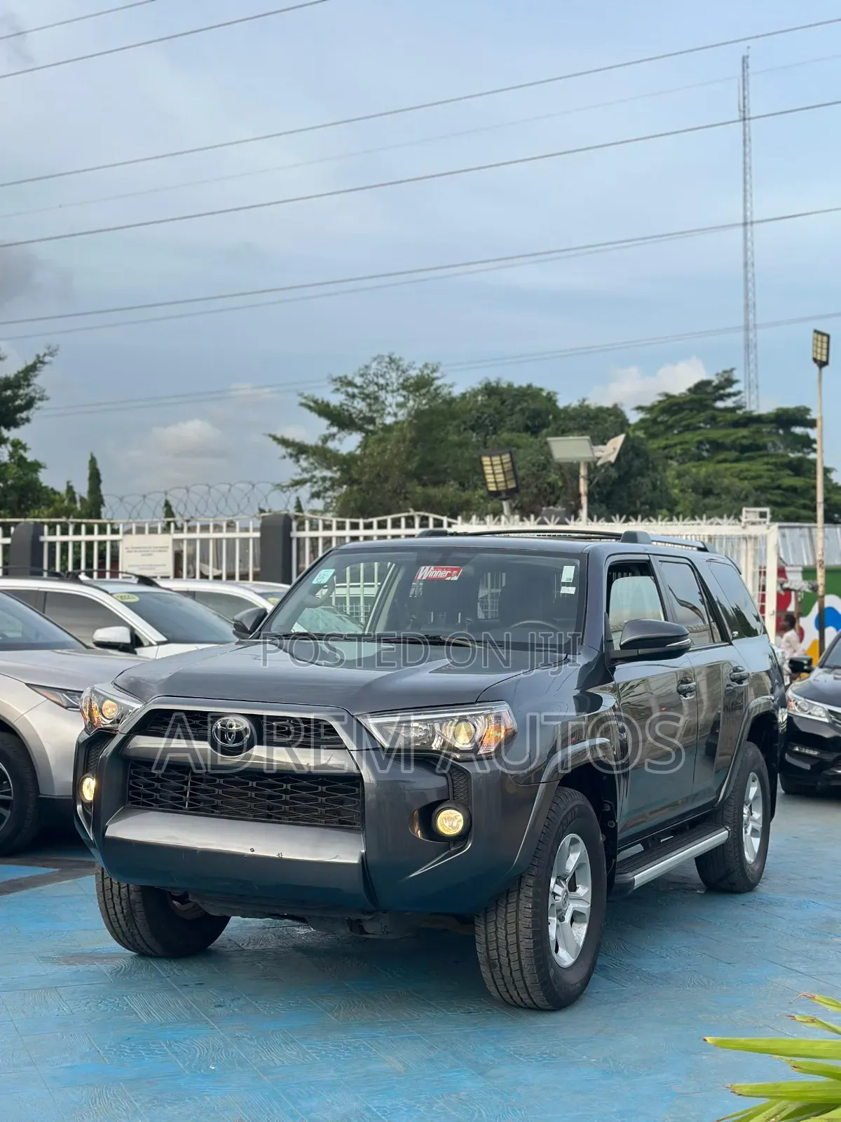 Toyota 4-Runner SR5 4x4 2019 Black