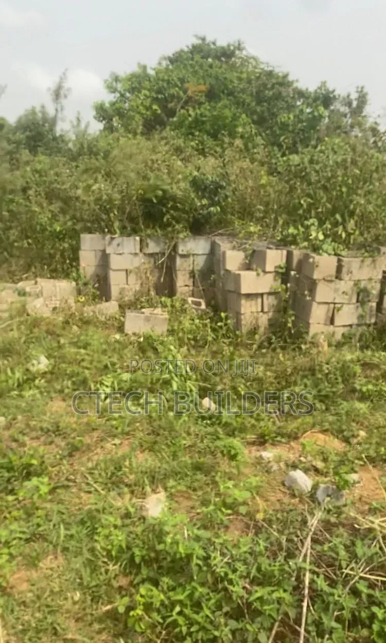 Cheap Estate Lands at Upper Airport Road