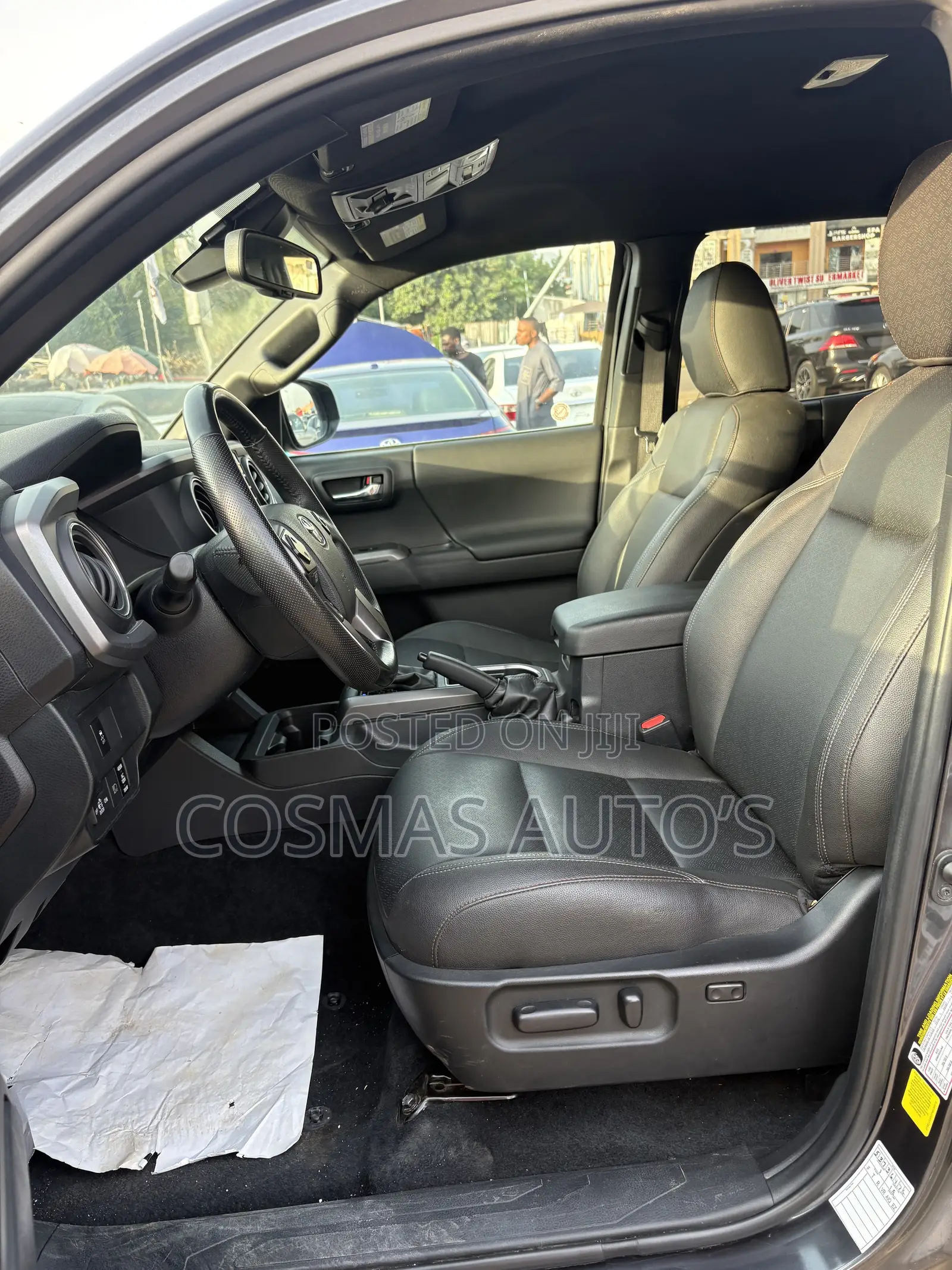 Toyota Tacoma 2024 Black