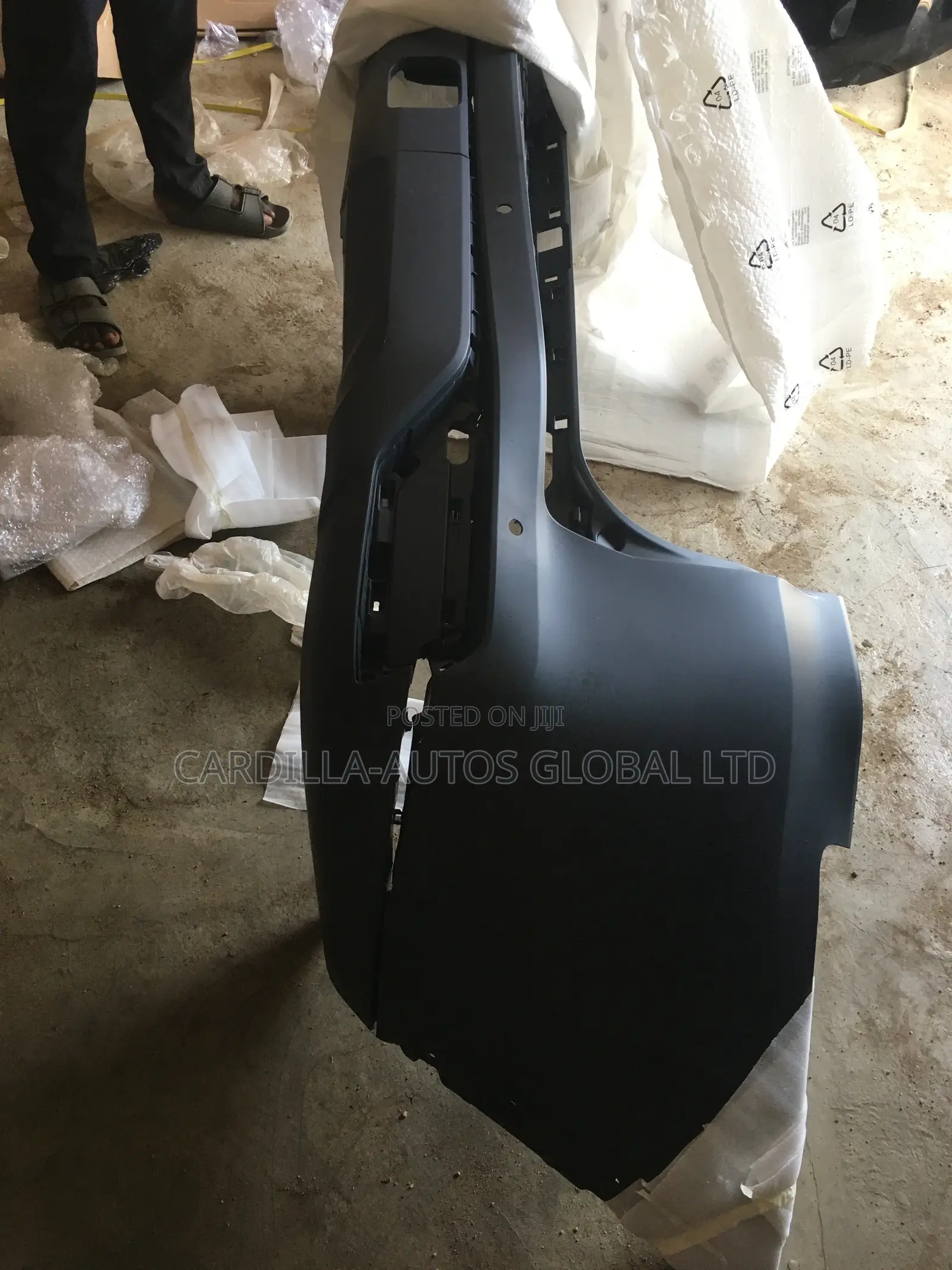 Complete Back Bumper Land Cruiser 2023 Direct
