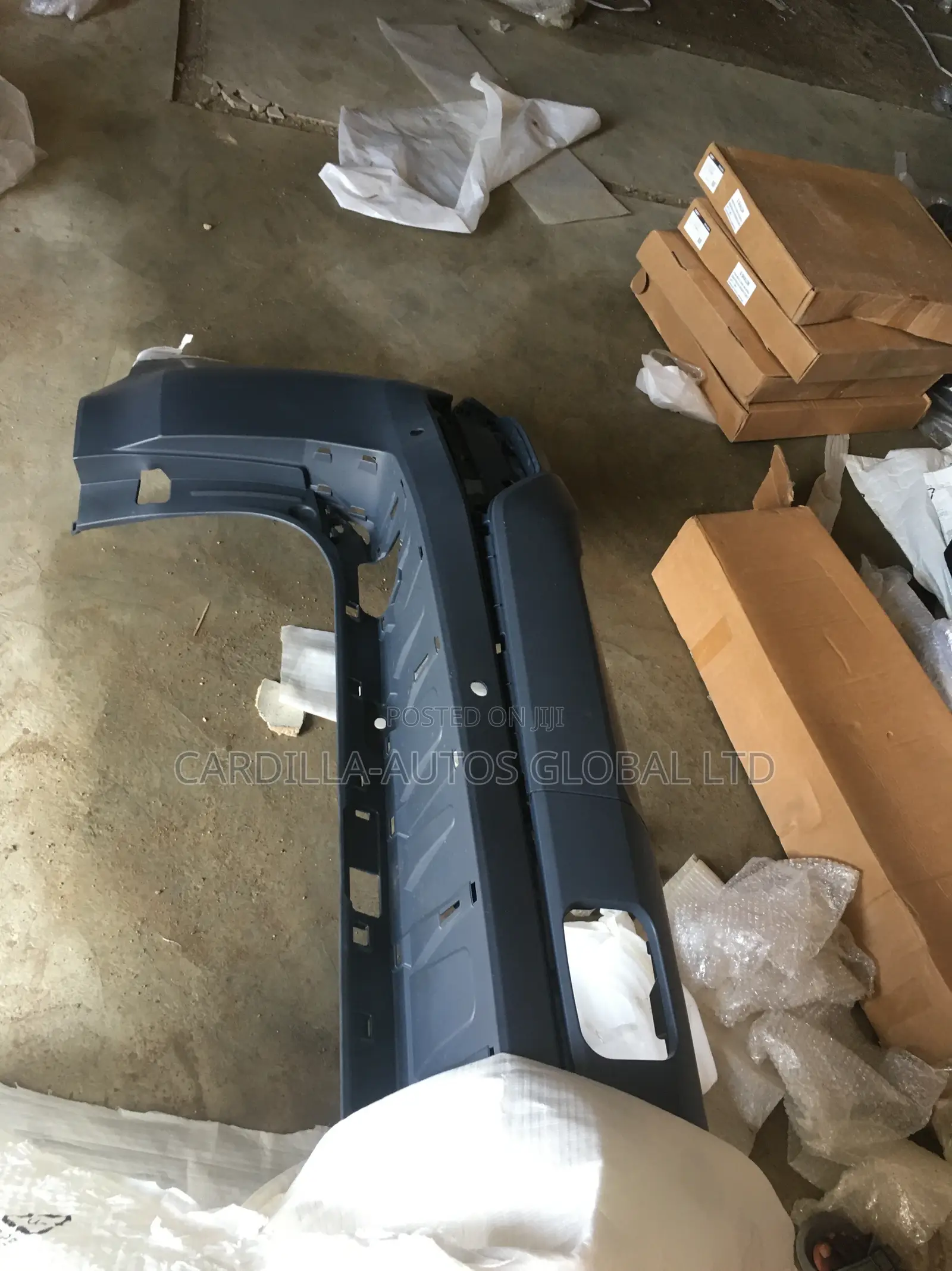 Complete Back Bumper Land Cruiser 2023 Direct
