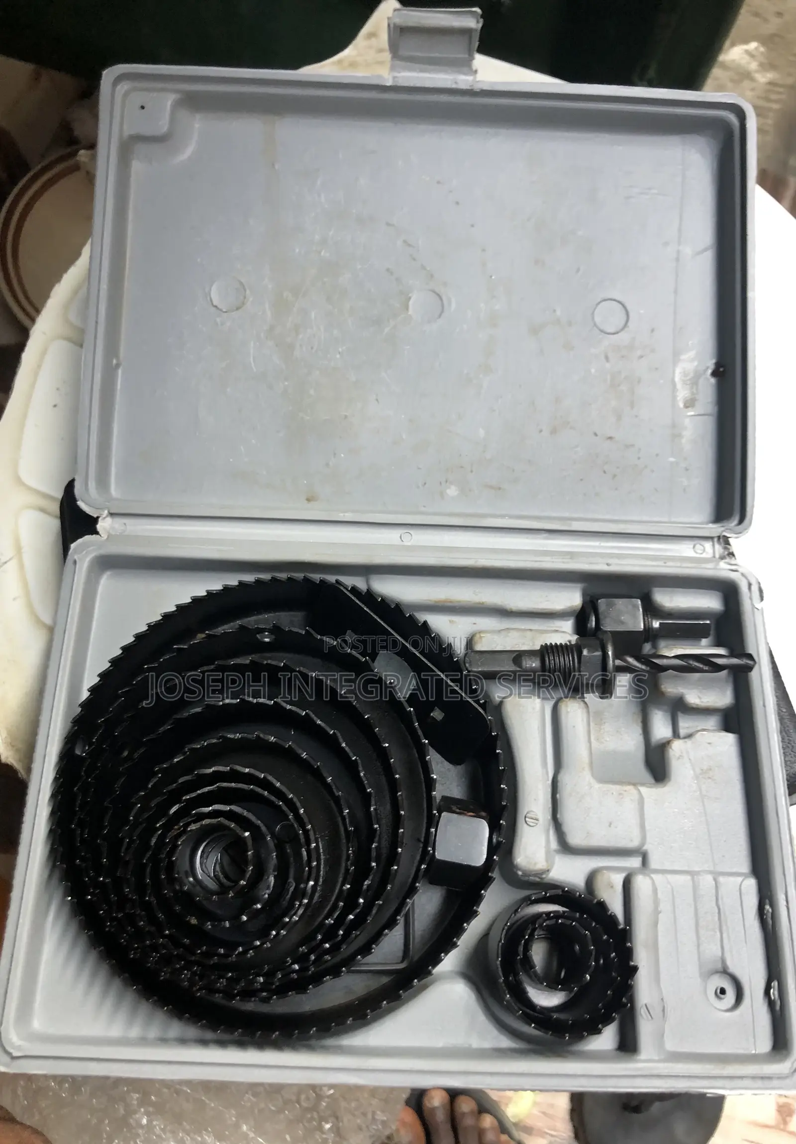 16-Piece Carbon Steel Hole Saw Cutter Kit