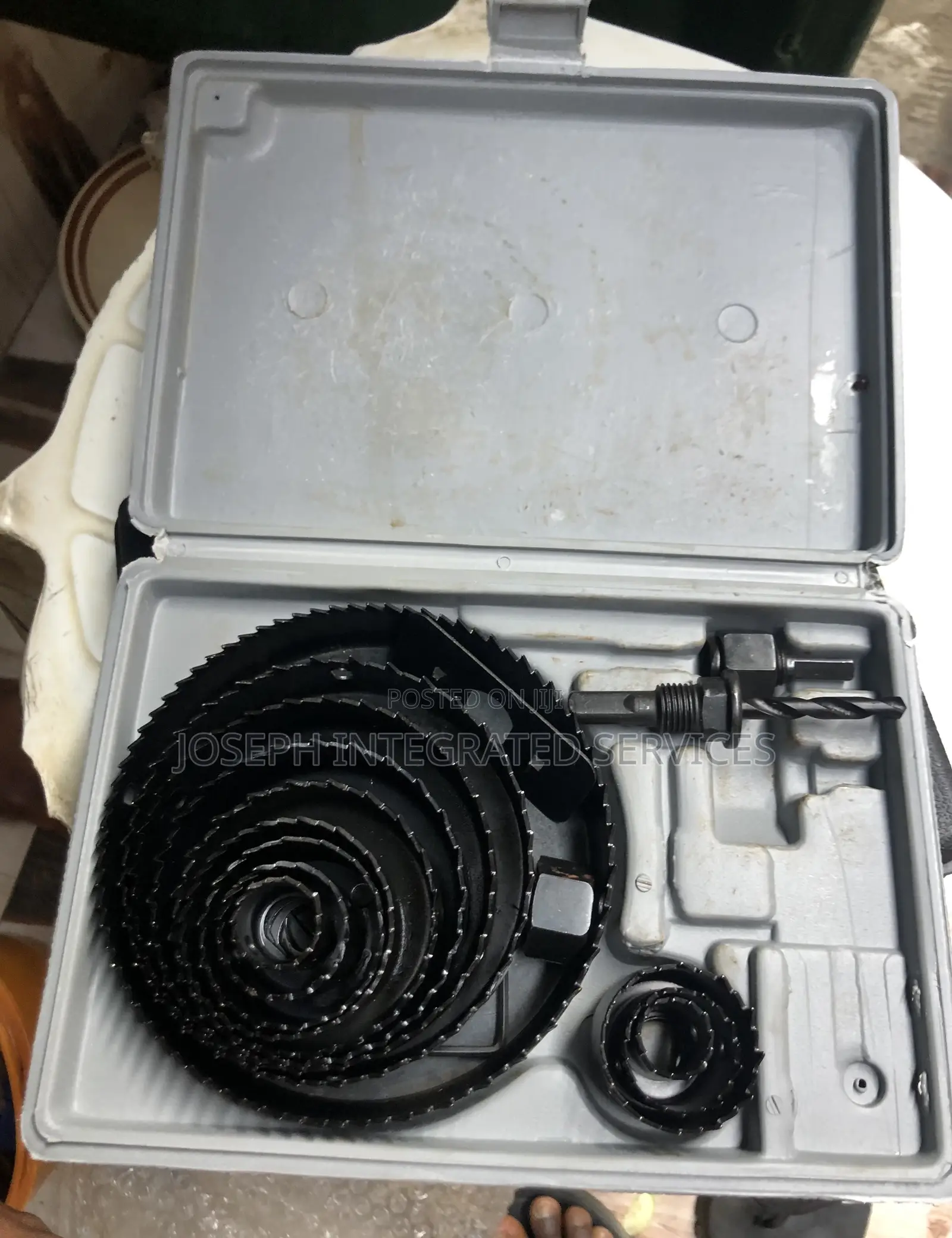 16-Piece Carbon Steel Hole Saw Cutter Kit