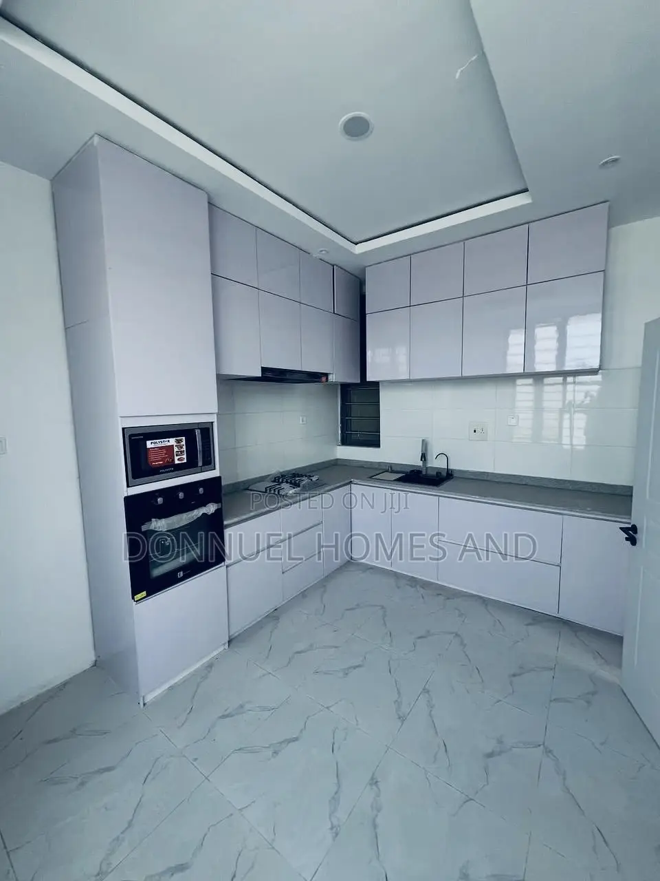 4bdrm Duplex in Ologolo for rent