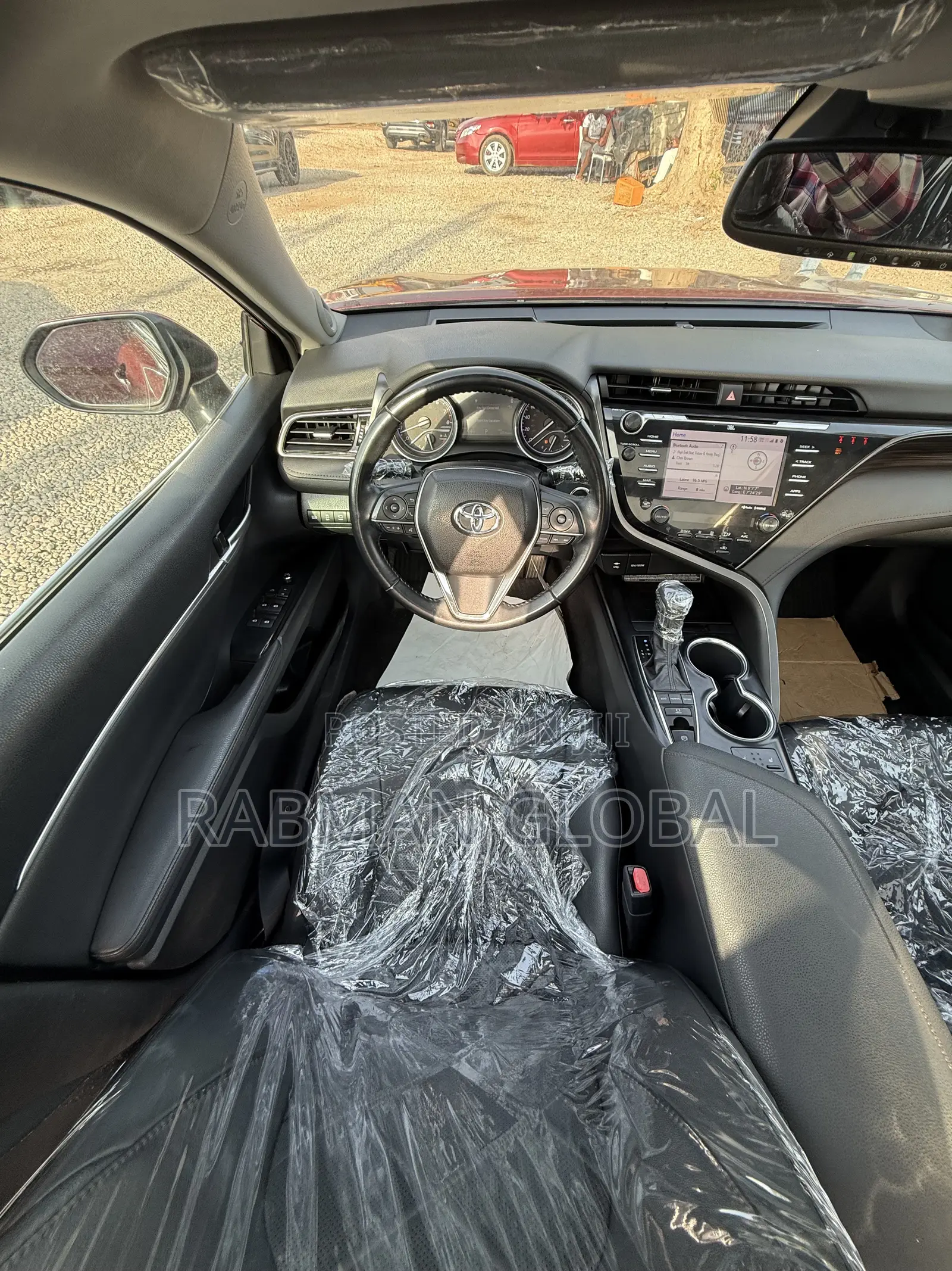 Toyota Camry XLE V6 (3.5L V6 8A) 2019 Red