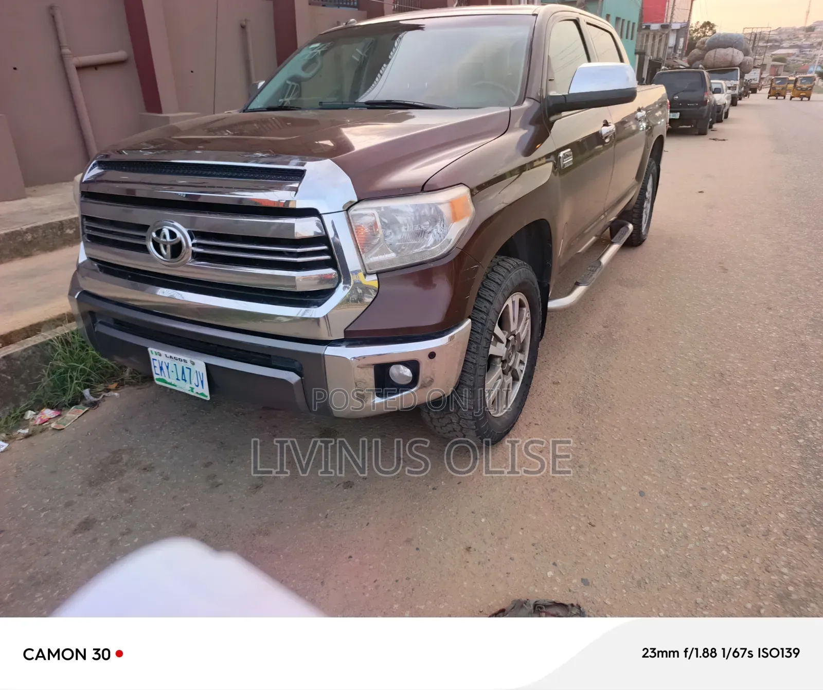 Toyota Tundra Limited 5.7L V8 4x4 Double Cab 6.6 ft. box 145.7 in. 2018 Brown