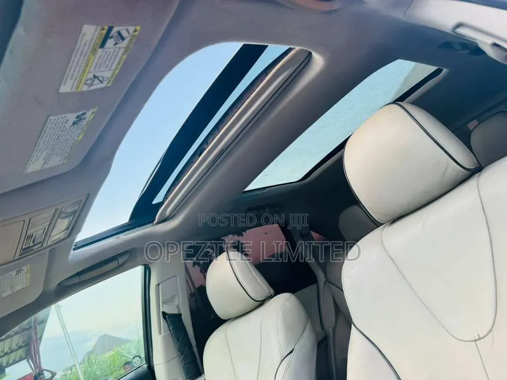 Toyota Venza LE 2010 Black