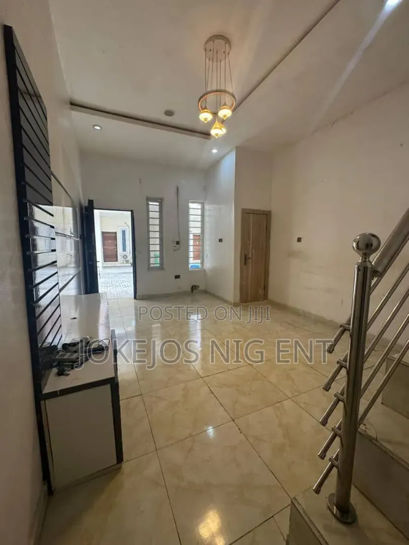 3bdrm Townhouse/Terrace in Dr Harris Drive Vgc for sale