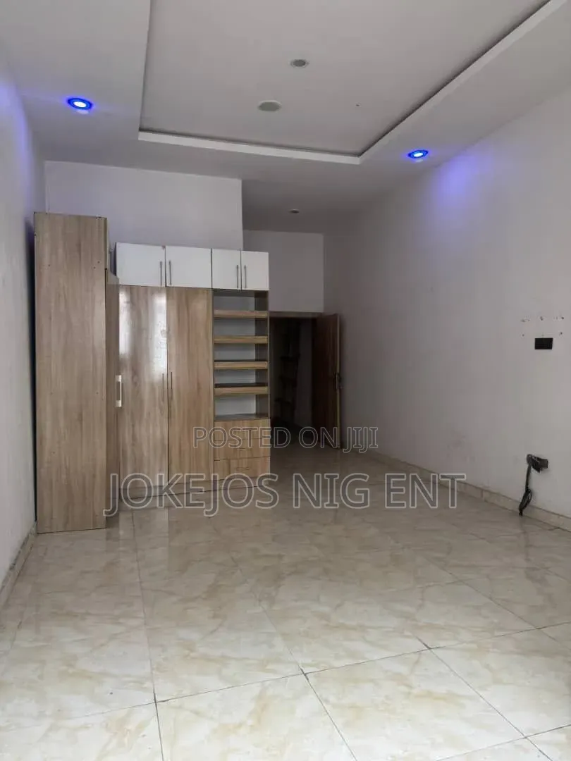 3bdrm Townhouse/Terrace in Dr Harris Drive Vgc for sale