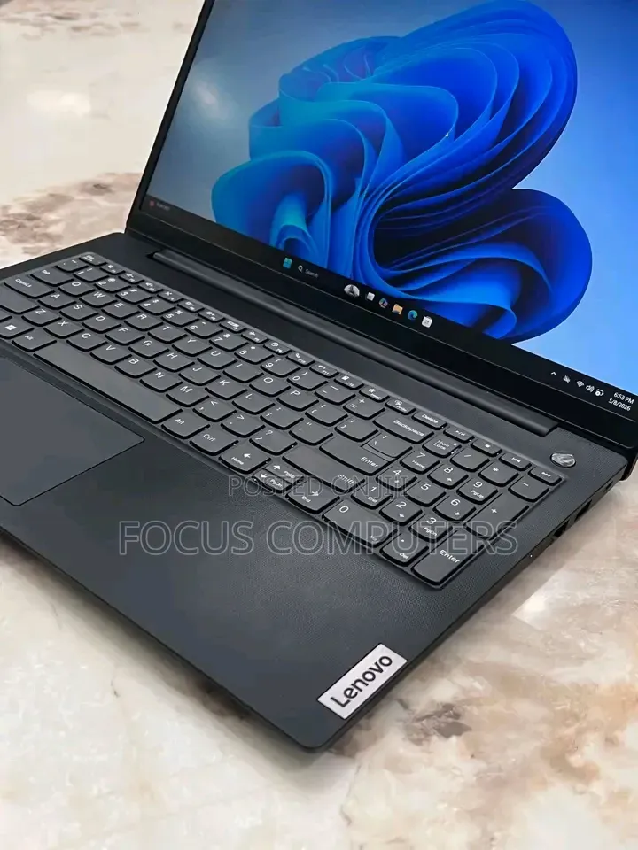 Laptop Lenovo V15 8GB Intel Core i5 SSD 256GB