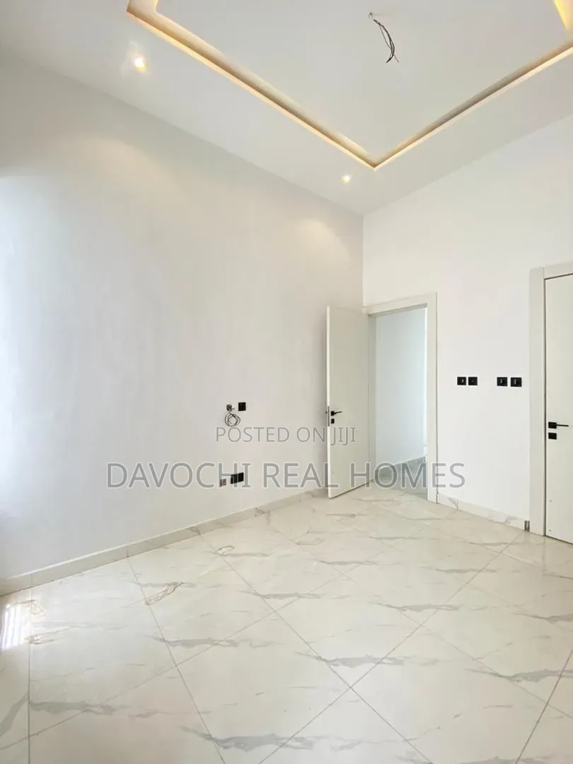 4bdrm Duplex in VGC / Ajah for sale