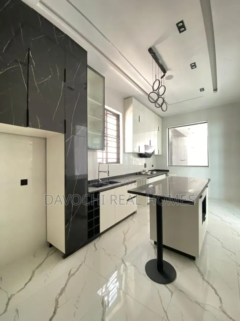 5bdrm Duplex in VGC / Ajah for sale